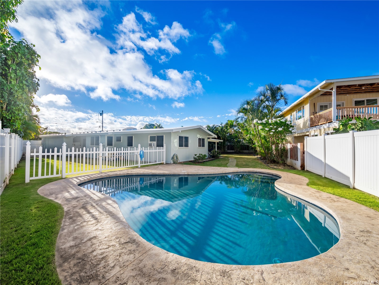 545 Ka Awakea Place Property Photo 21