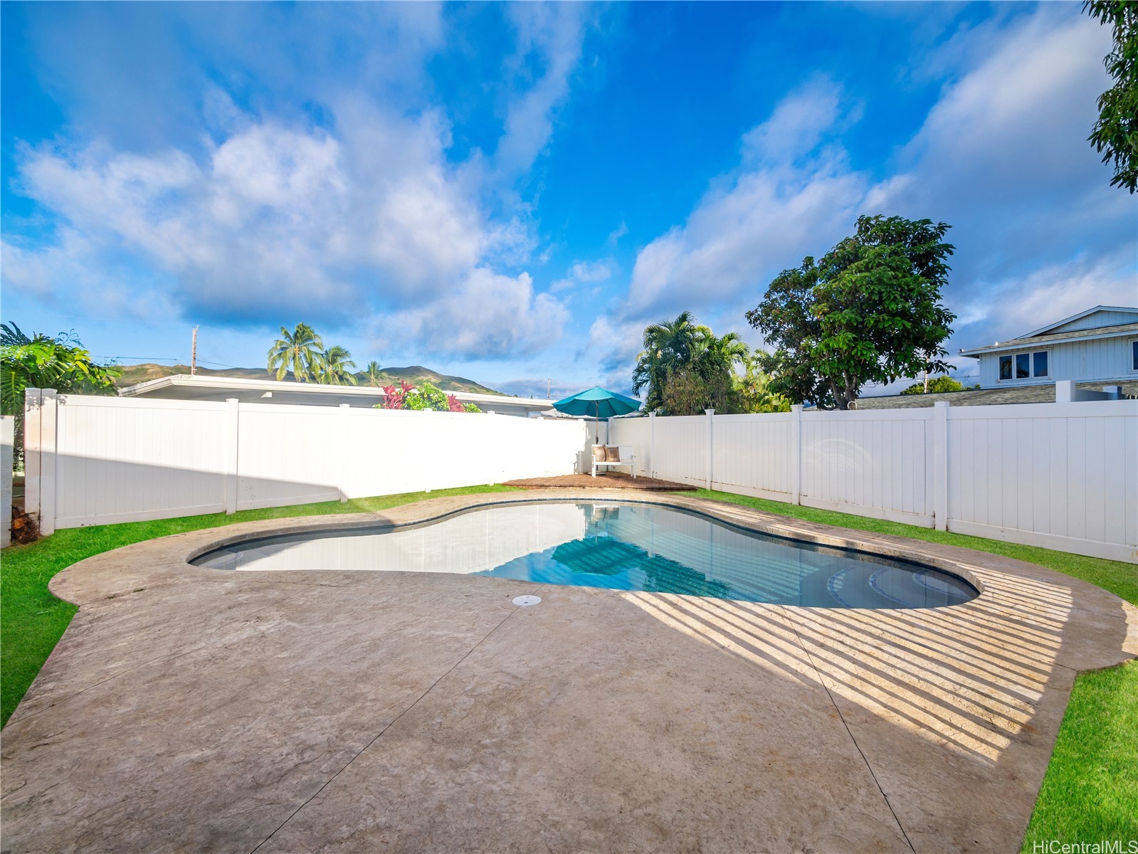 545 Ka Awakea Place Property Photo 22