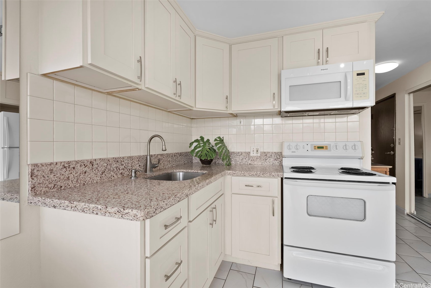 2211 Ala Wai Boulevard 3111 Property Photo 5