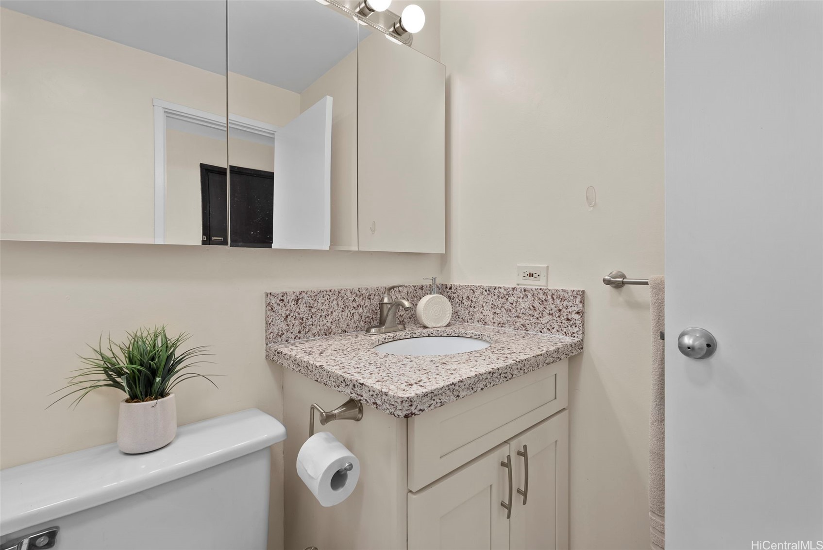 2211 Ala Wai Boulevard 3111 Property Photo 9