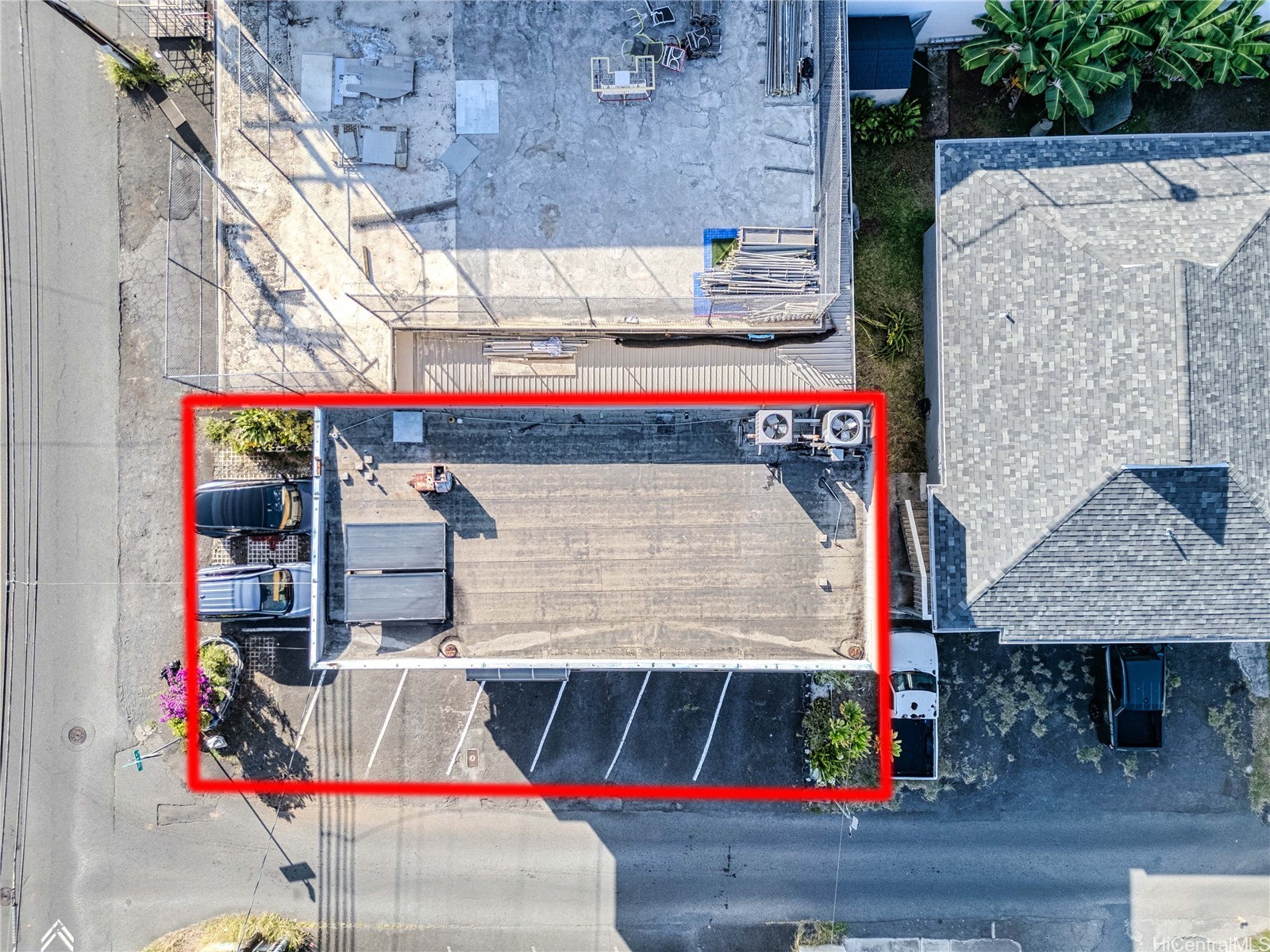 2203 Young Street Property Photo 4