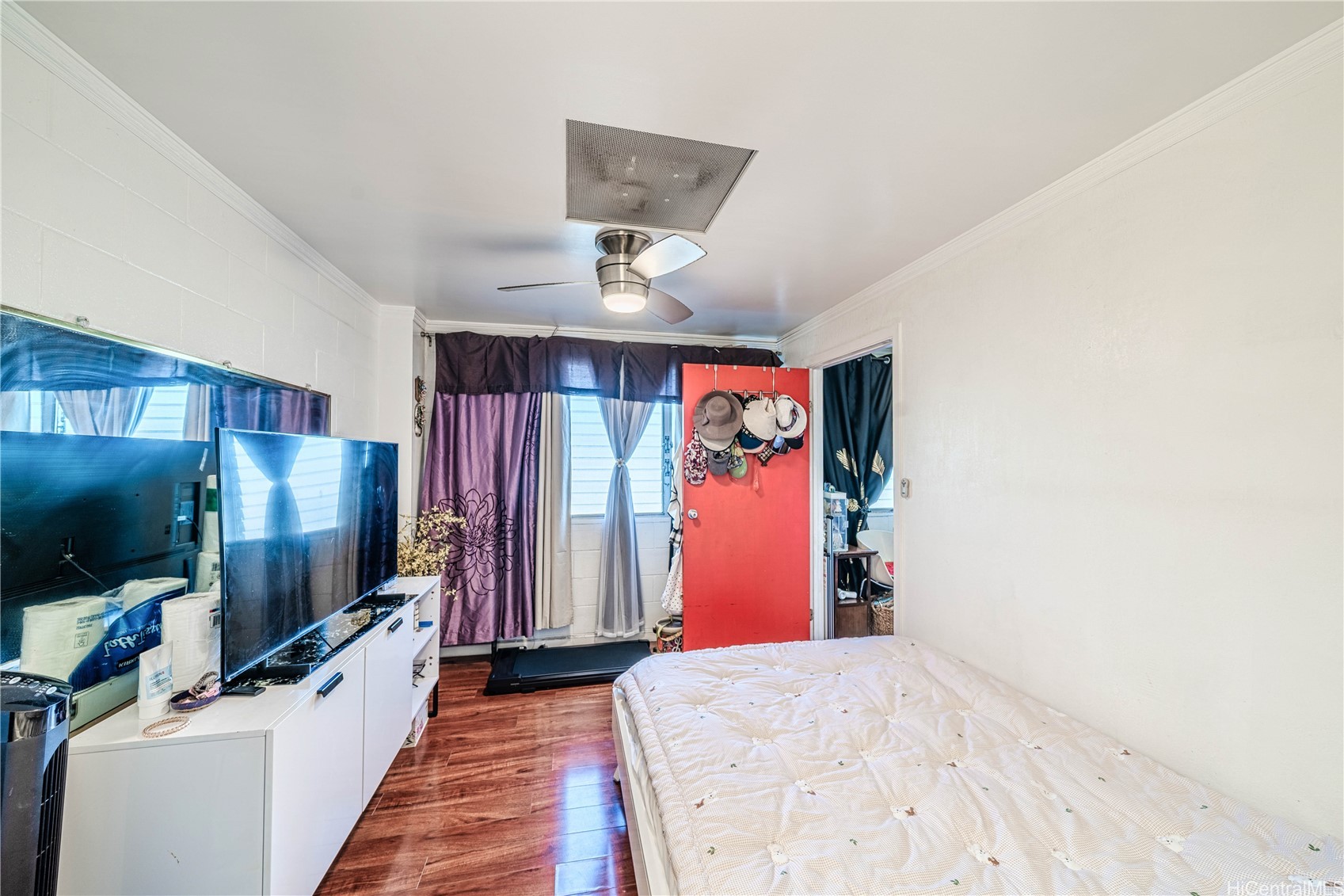 2203 Young Street 1 Property Photo 10