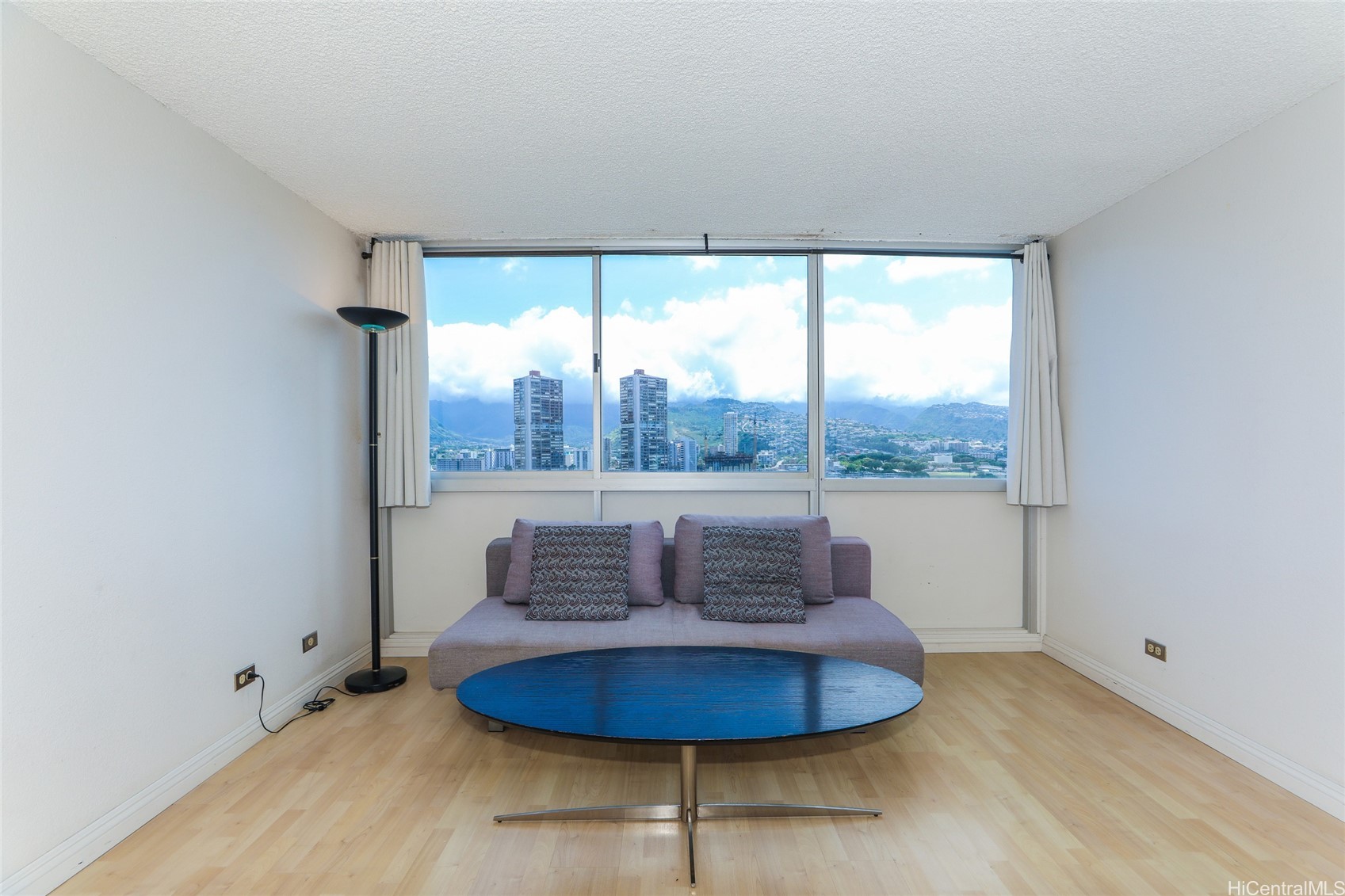 2211 Ala Wai Boulevard 1806 Property Photo 5