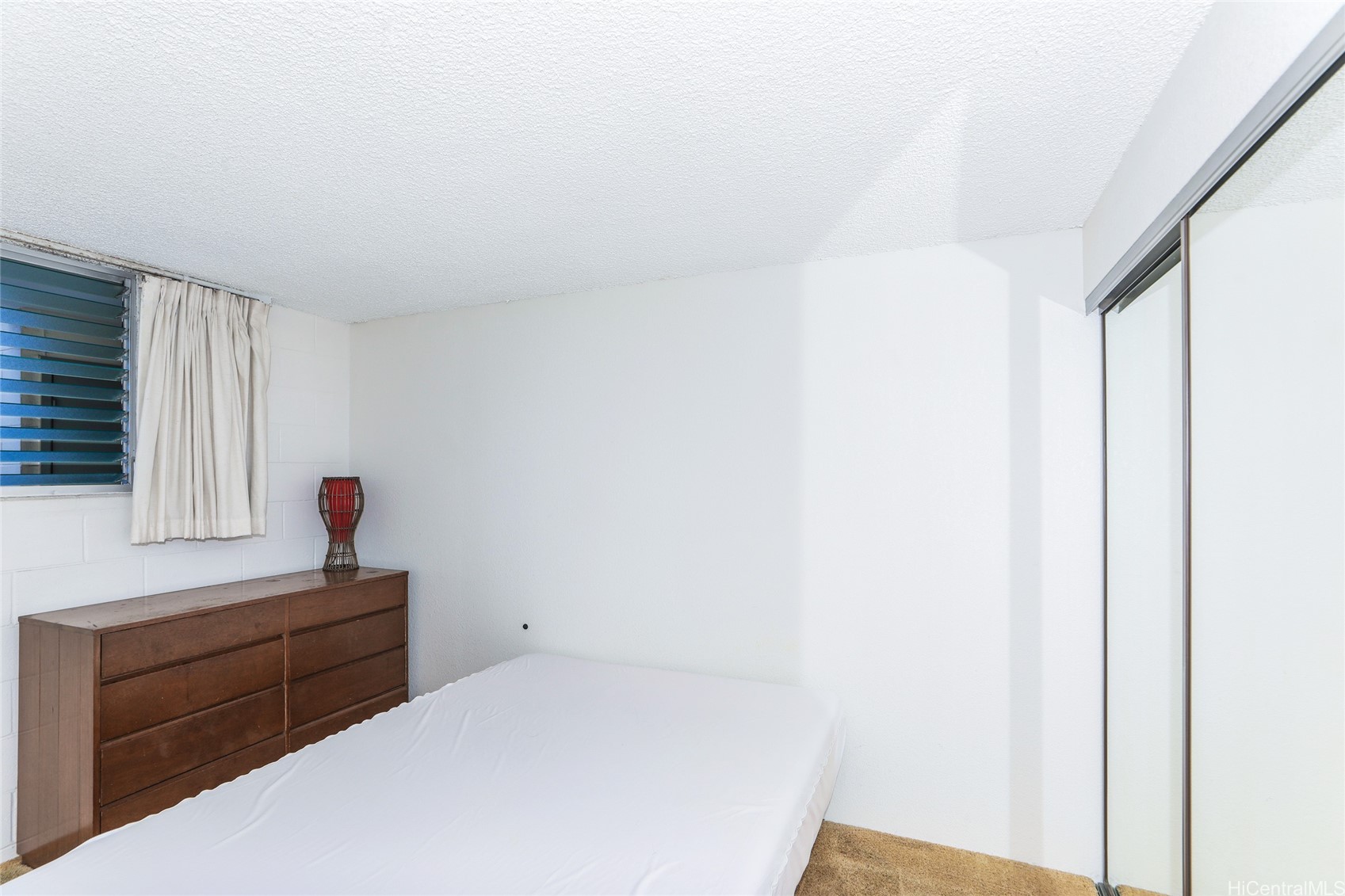 2211 Ala Wai Boulevard 1806 Property Photo 9