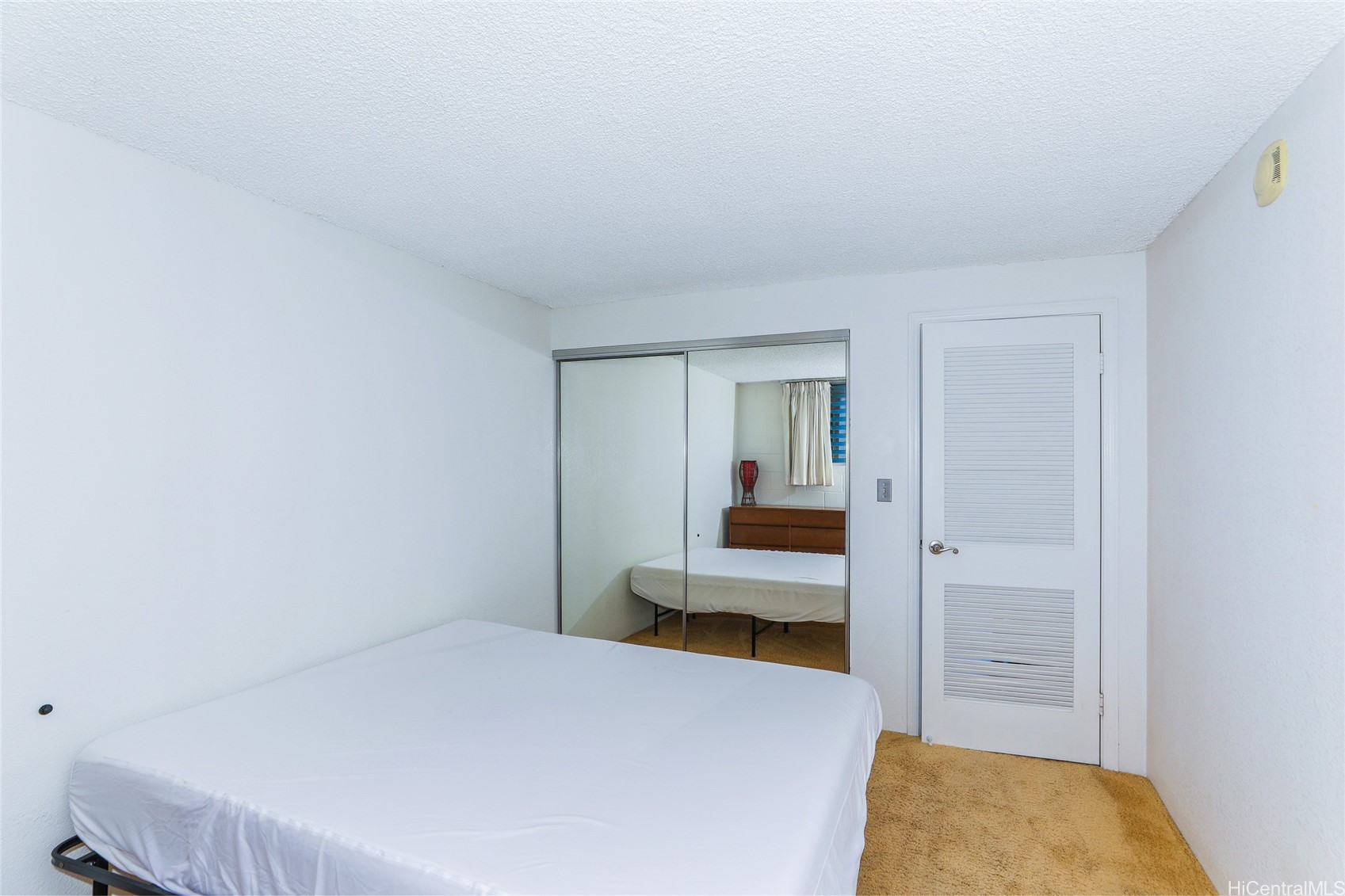 2211 Ala Wai Boulevard 1806 Property Photo 10