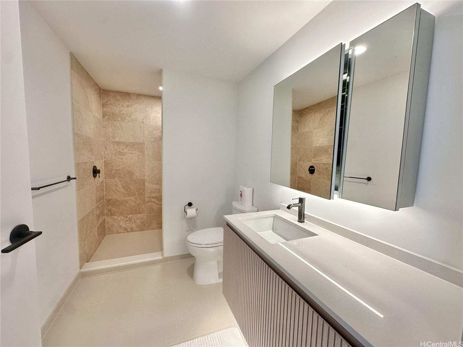 333 Ward Avenue 3500 Property Photo 8