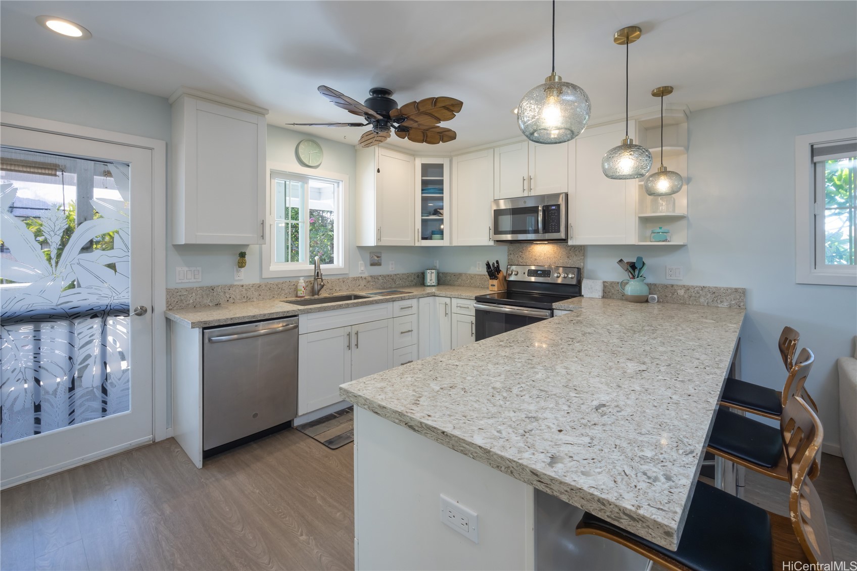 409 Wanaao Road Property Photo 17