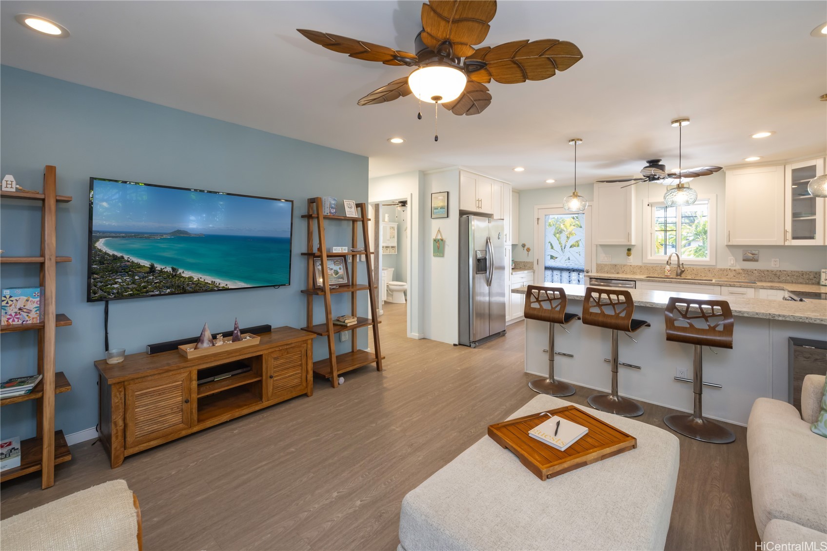 409 Wanaao Road Property Photo 18