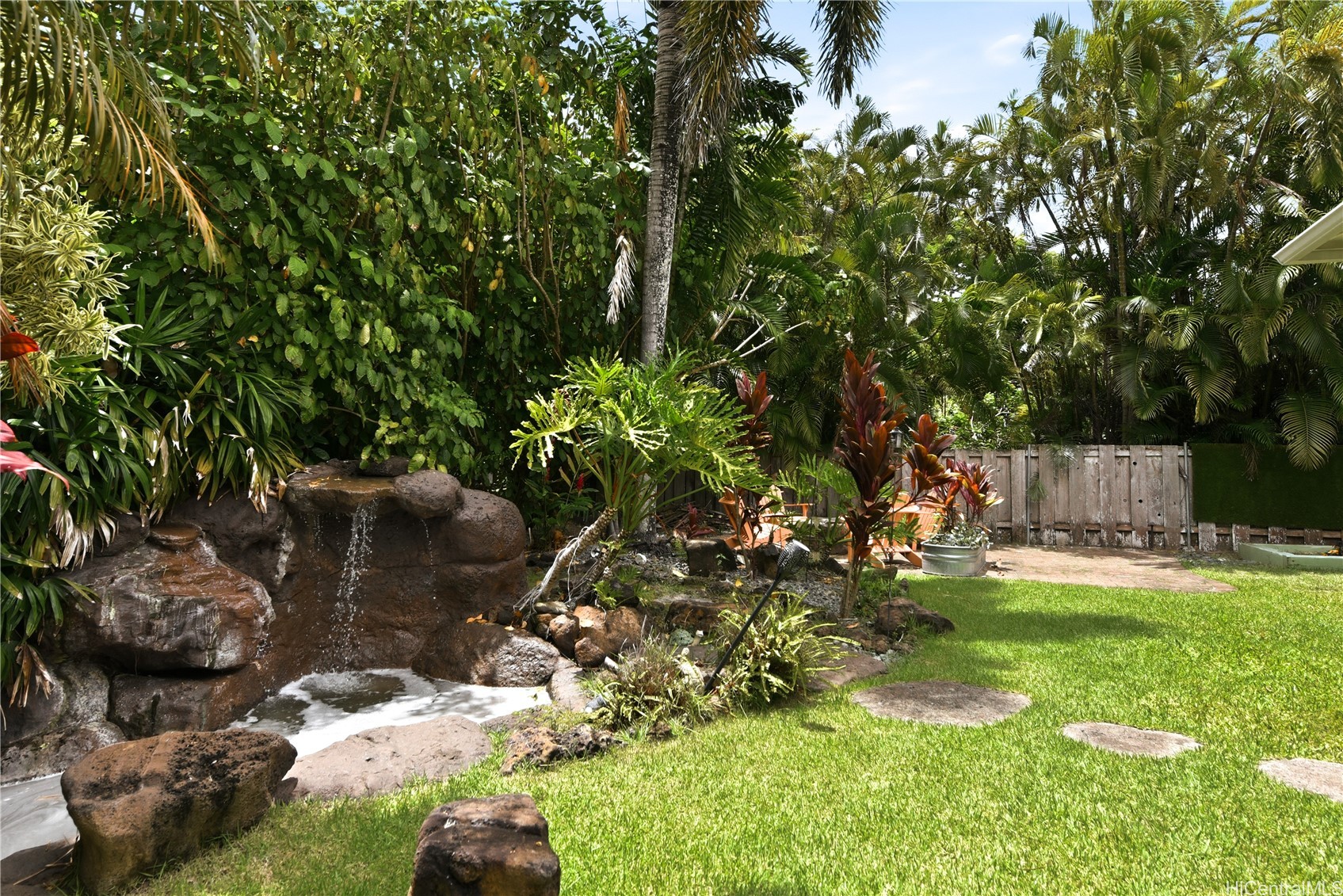 409 Wanaao Road Property Photo 20