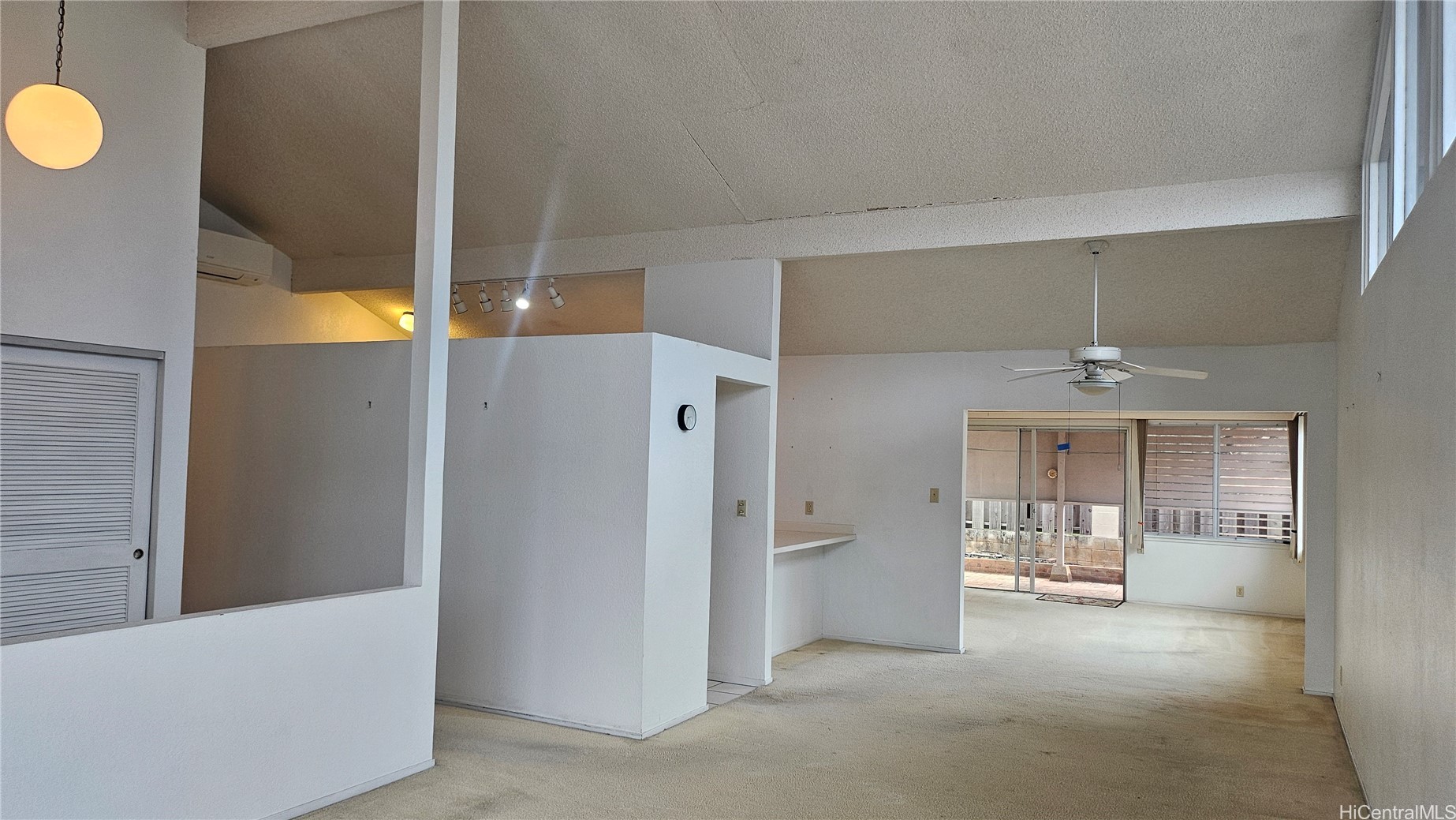 590 Keolu Drive Property Photo 2