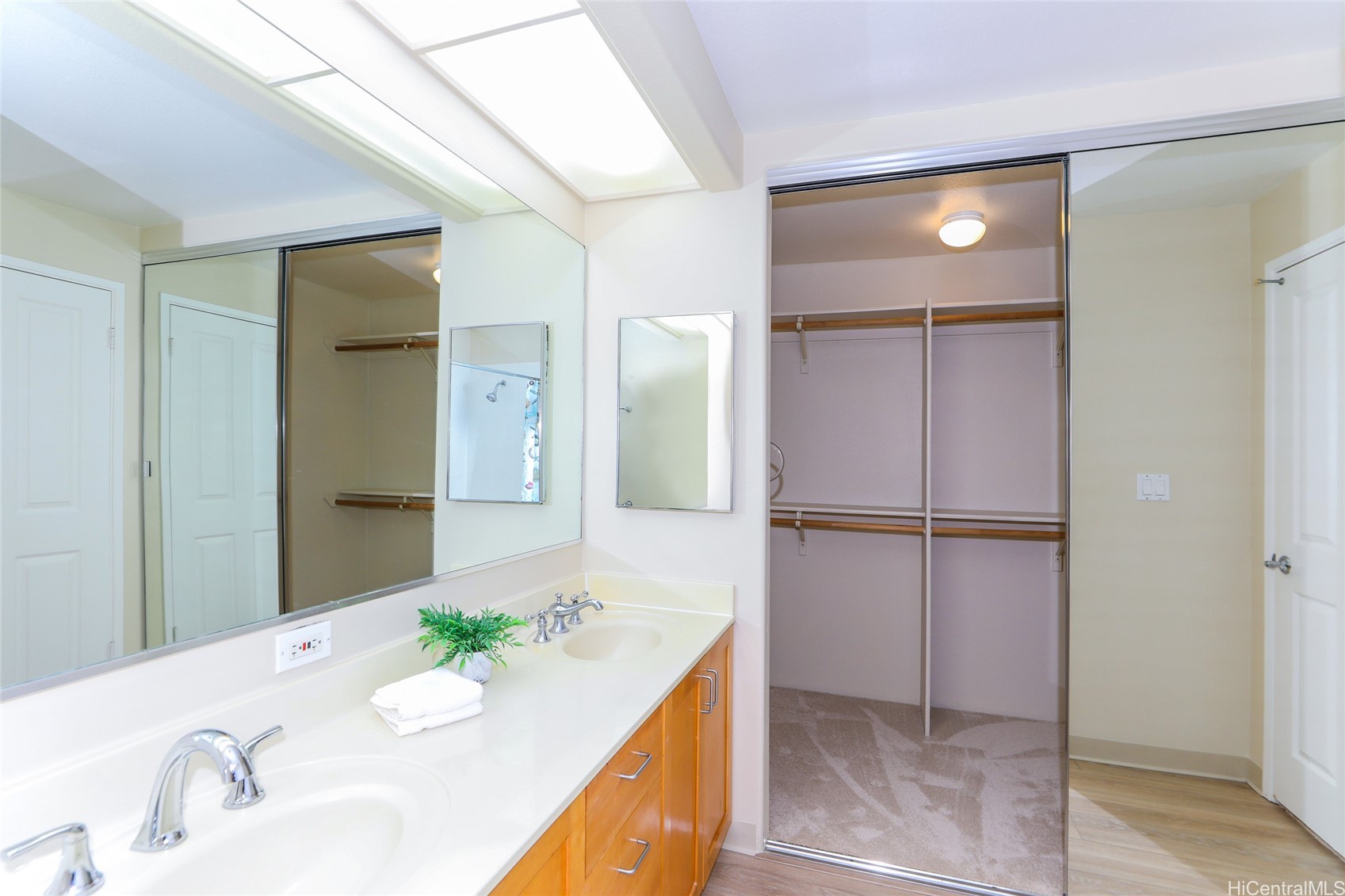 7150 Hawaii Kai Drive 195 Property Photo 12