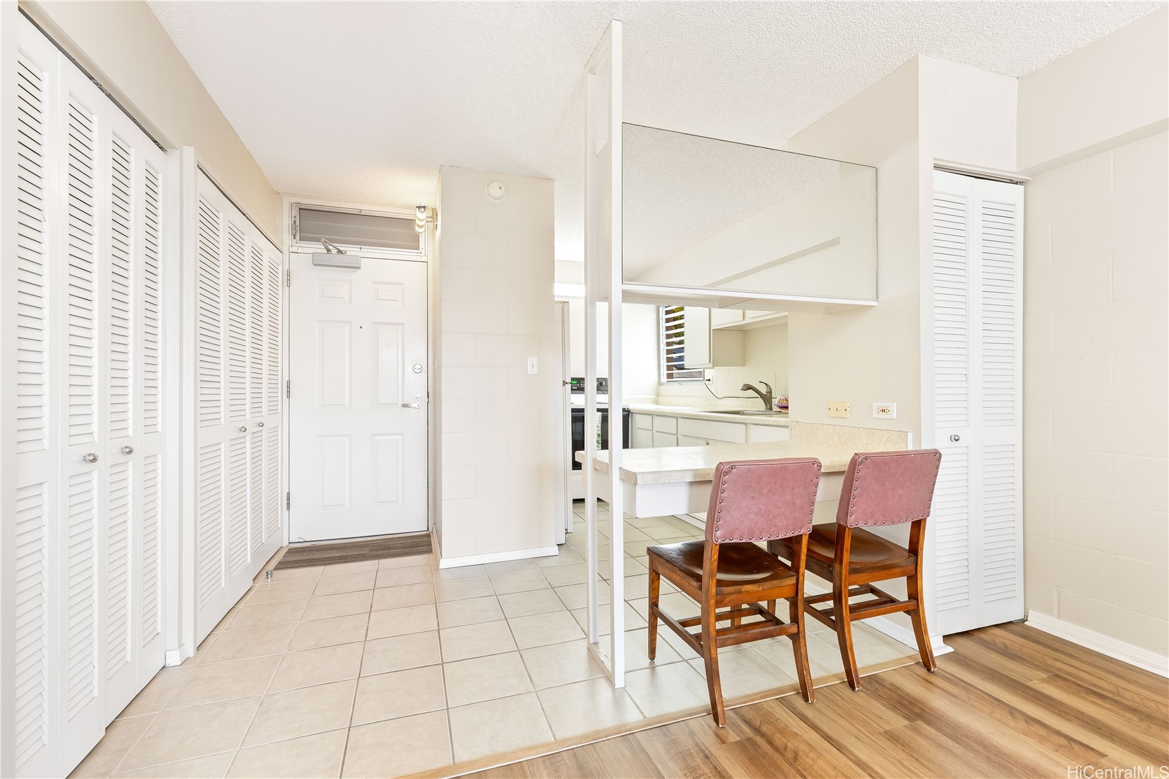 968 Spencer Street 301 Property Photo 4