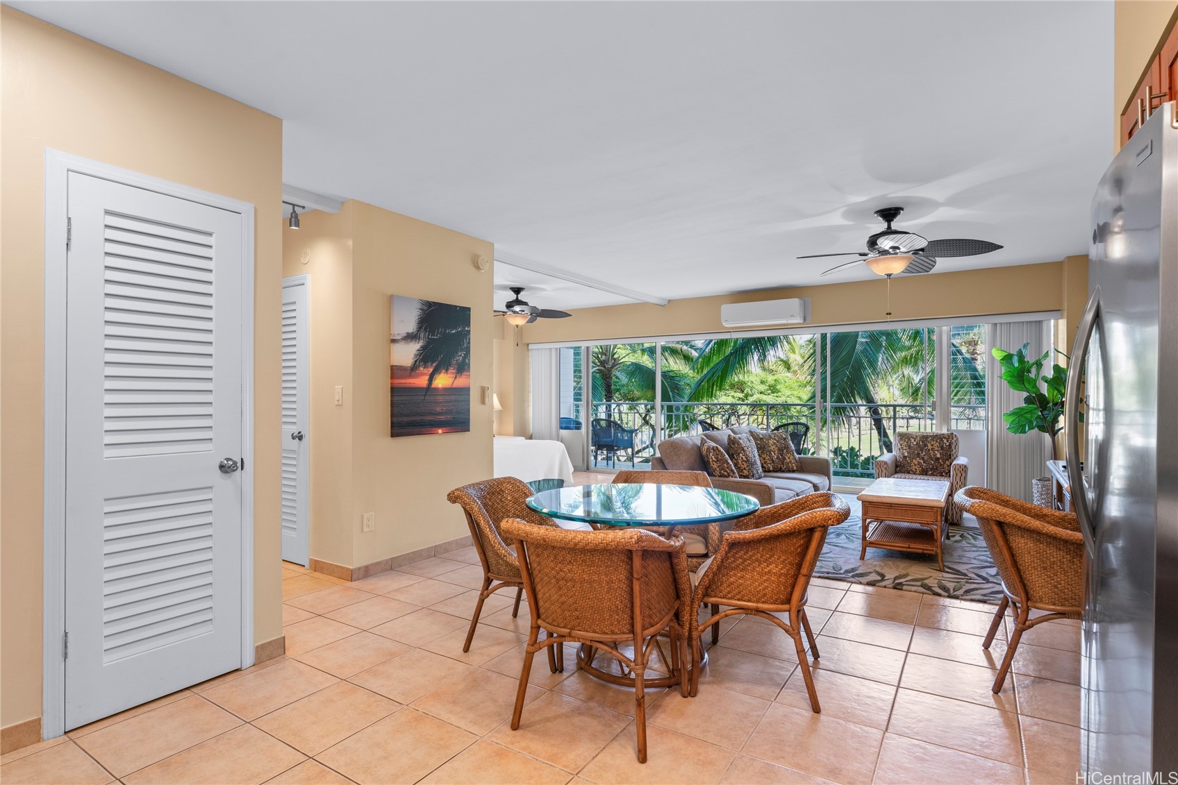 2161 Kalia Road 308 Property Photo 6