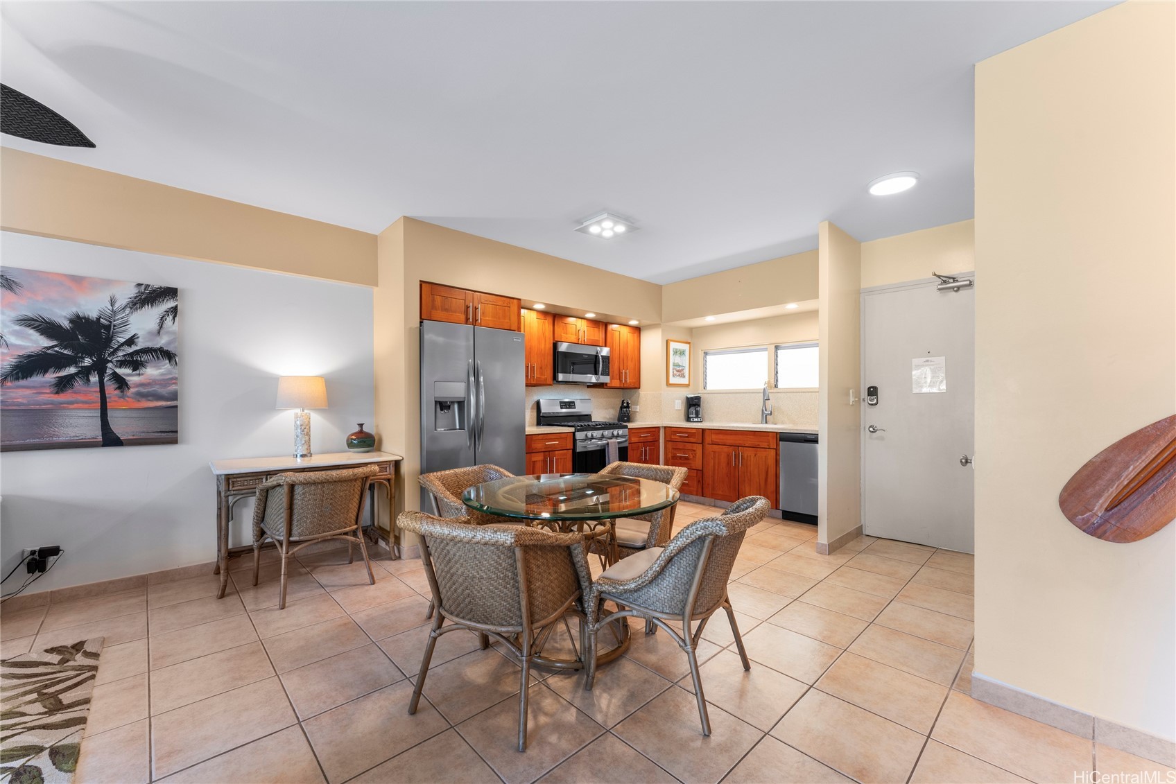 2161 Kalia Road 308 Property Photo 11