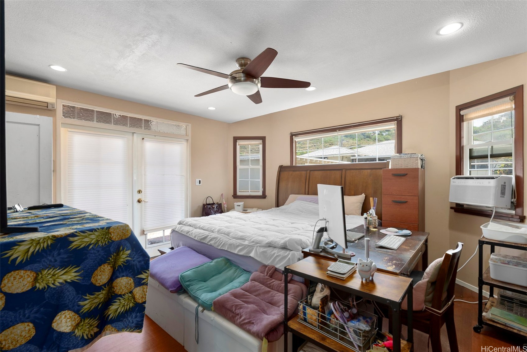 5060 Kalanianaole Highway Property Photo 11