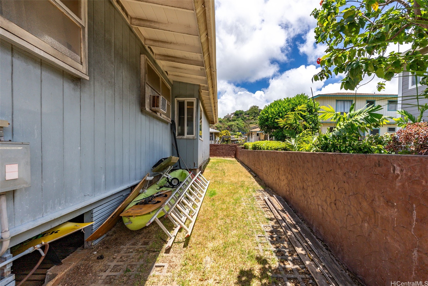 5060 Kalanianaole Highway Property Photo 25