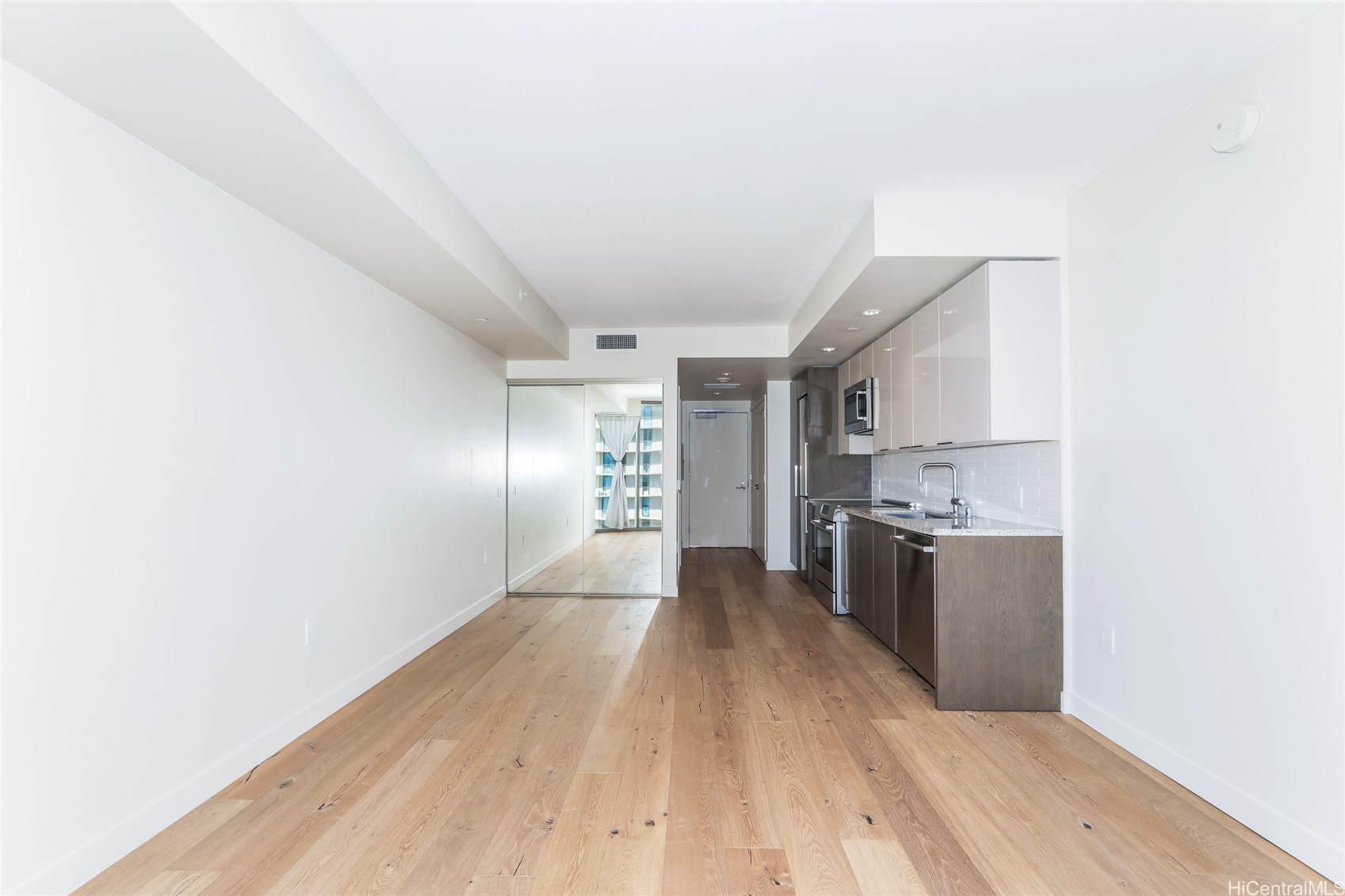 1001 Queen Street 1307 Property Photo 1