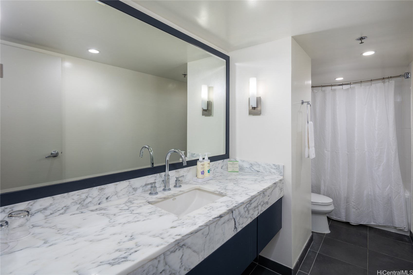 410 Atkinson Drive 607 Property Photo 14