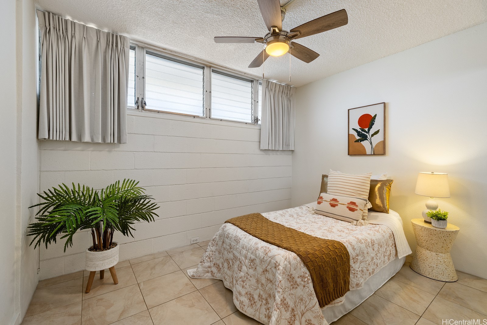 620 Mccully Street 703 Property Photo 12