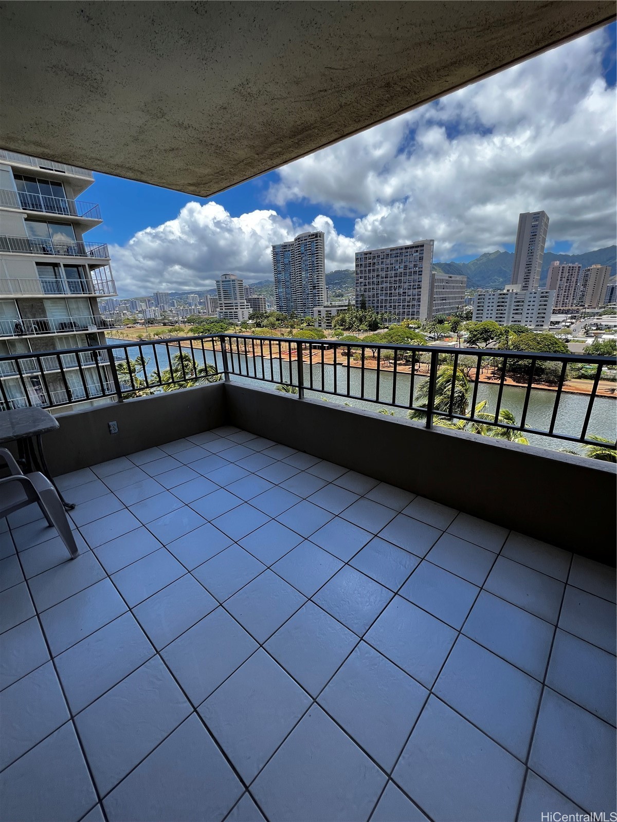 2121 Ala Wai Boulevard 1101 Property Photo 3