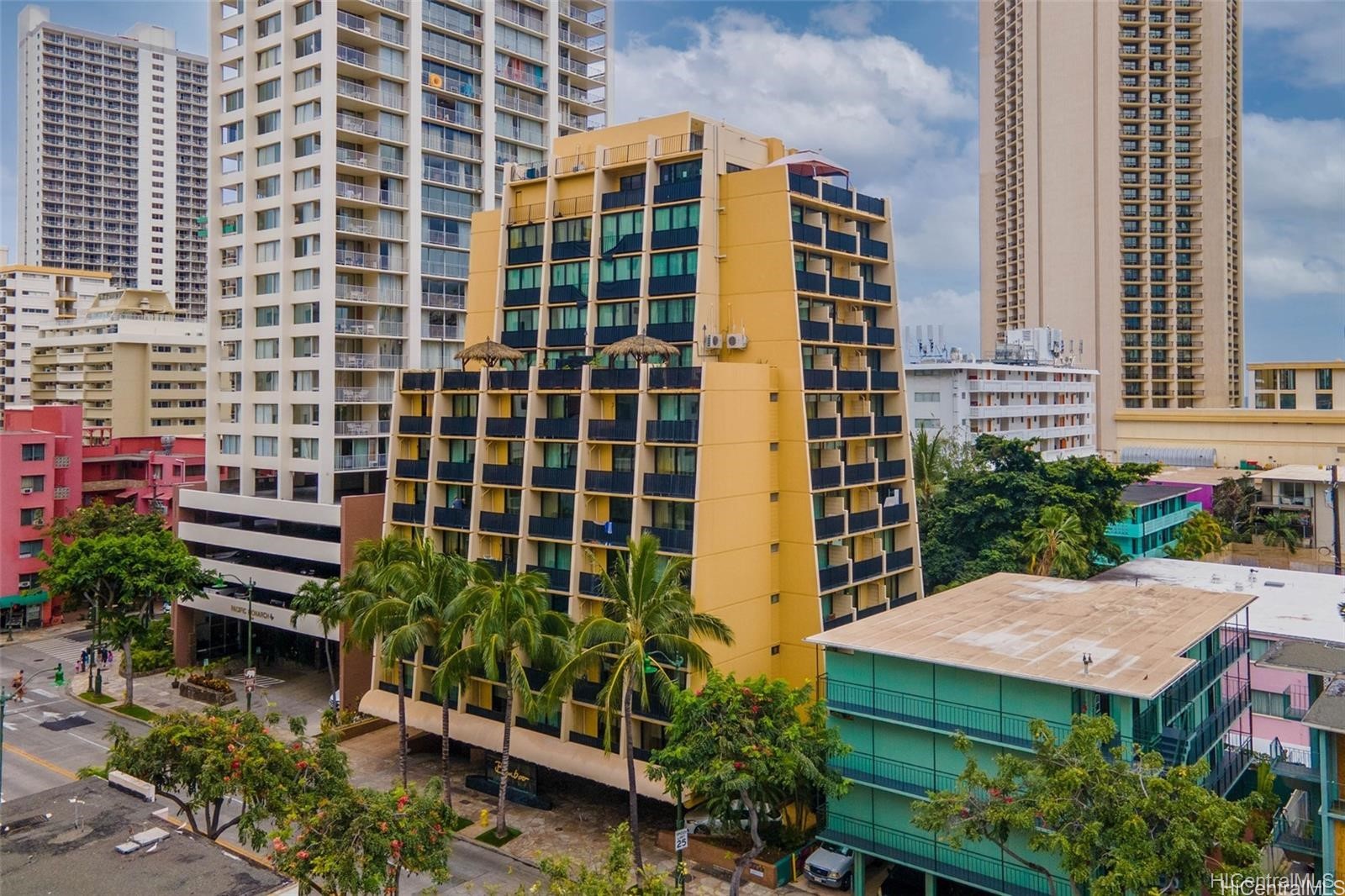 2425 Kuhio Avenue 604 Property Photo 1