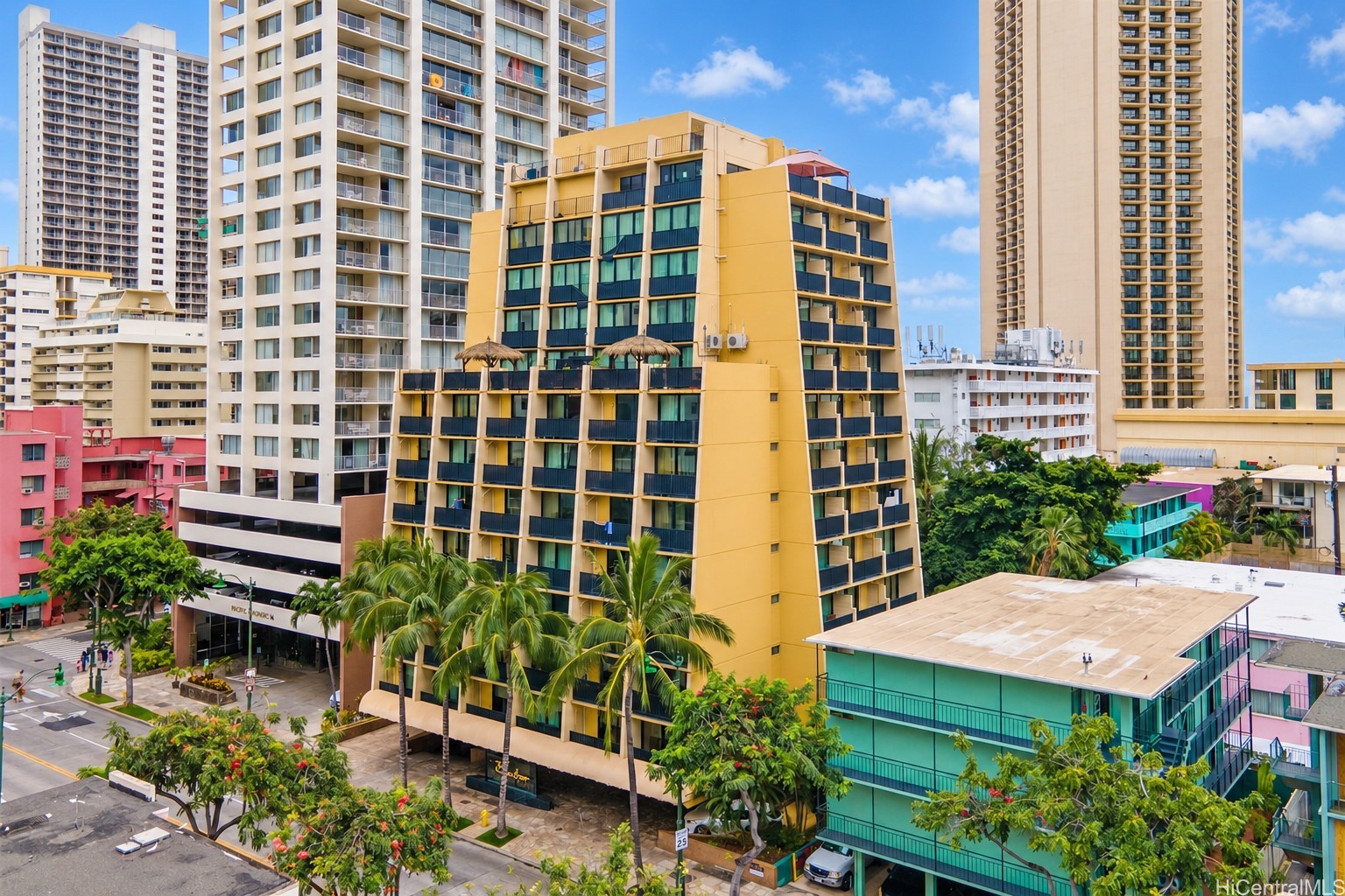2425 Kuhio Avenue 604 Property Photo 1