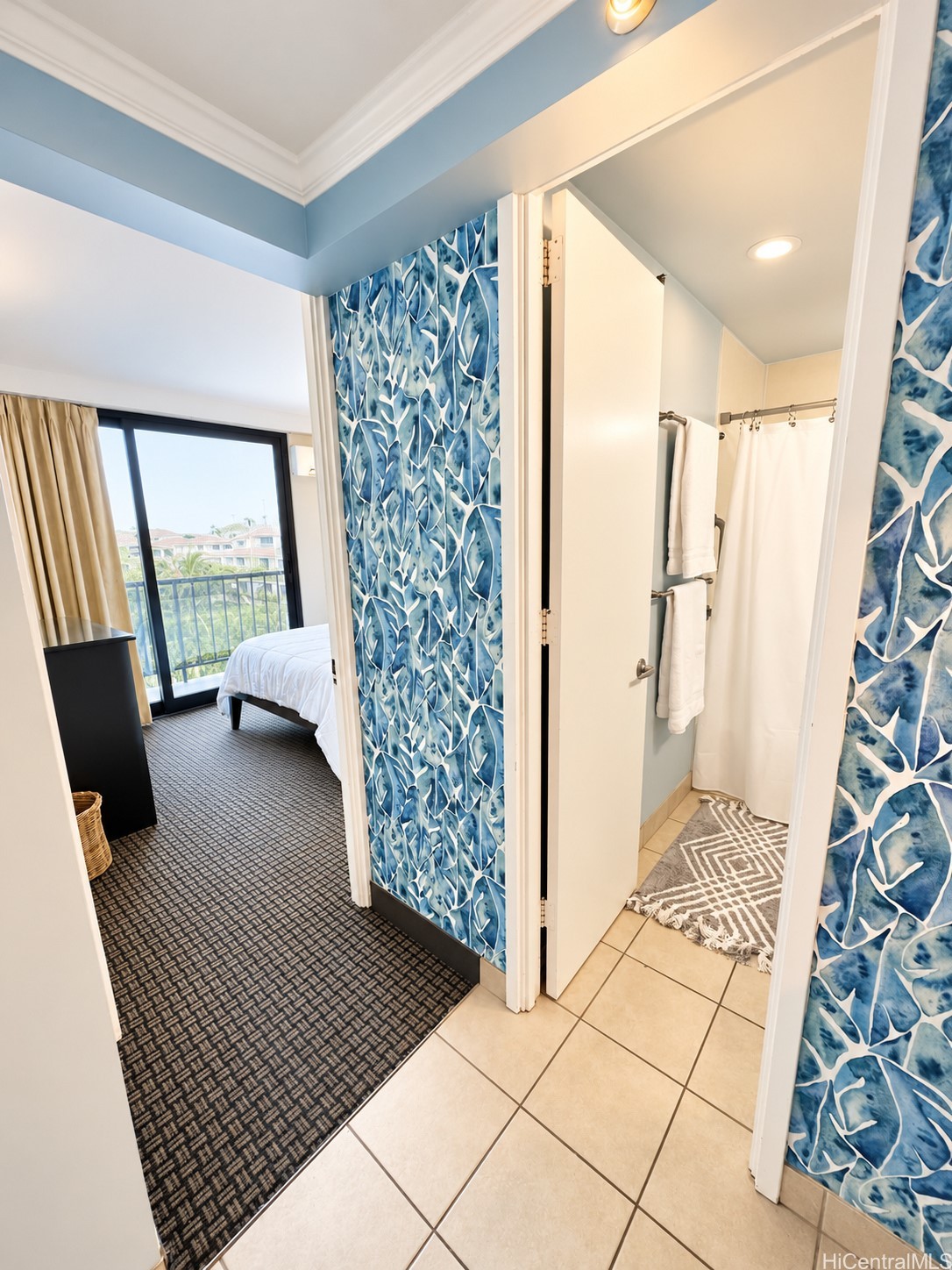 2425 Kuhio Avenue 604 Property Photo 12