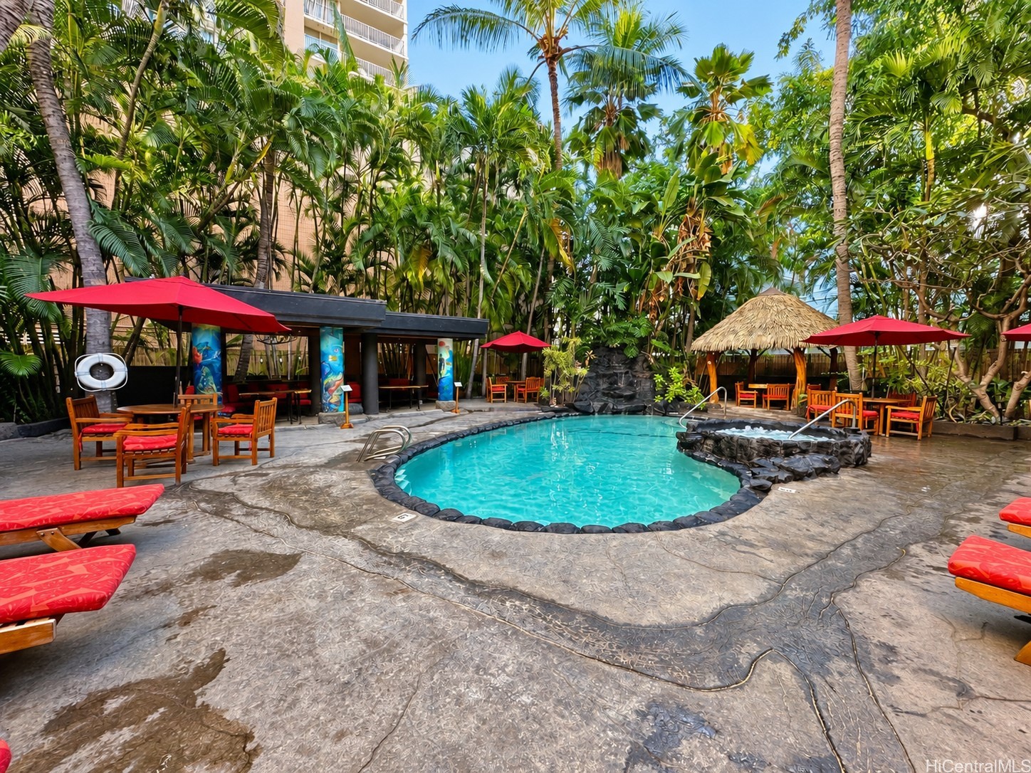 2425 Kuhio Avenue 604 Property Photo 22