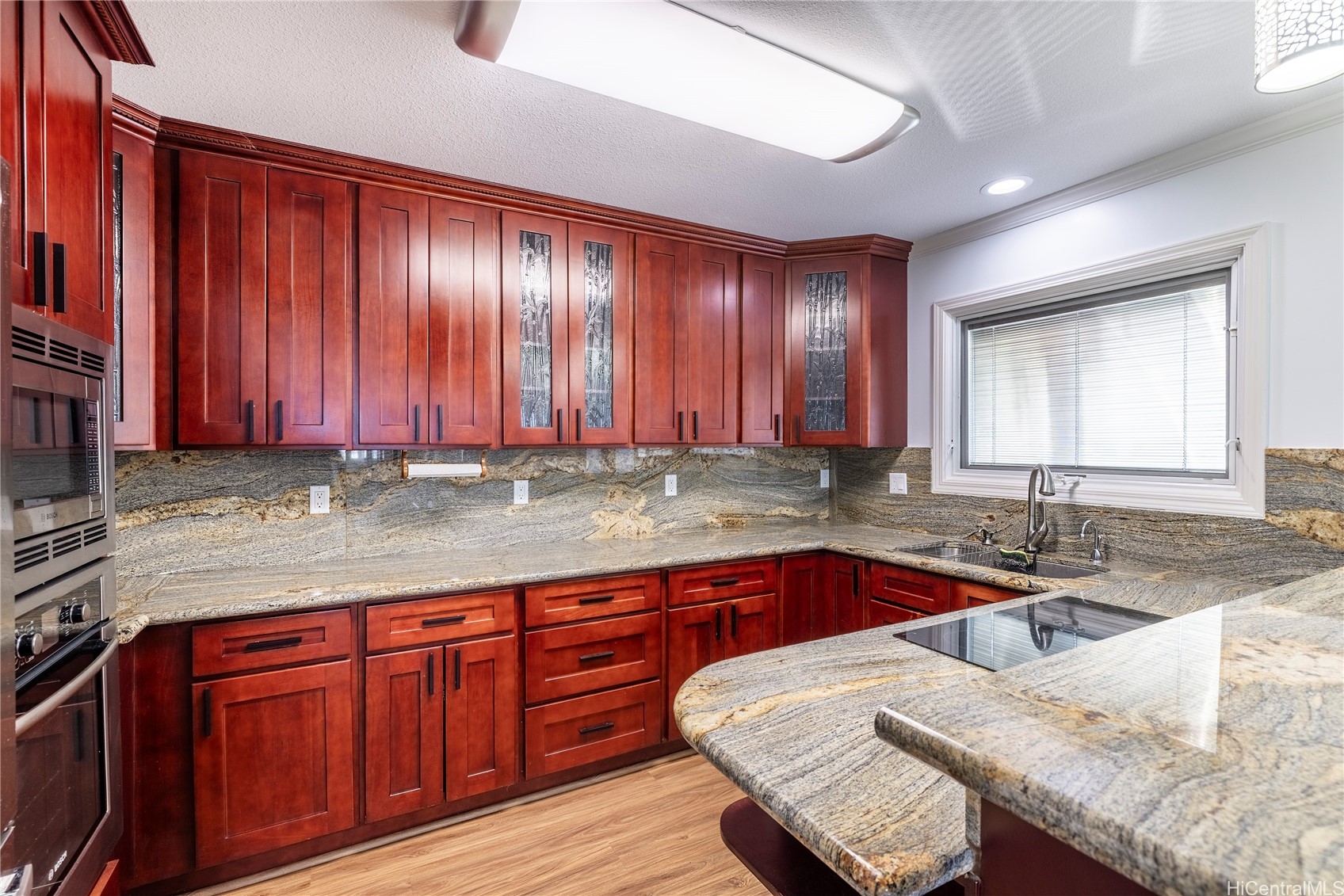 1118 Hala Drive Property Photo 2