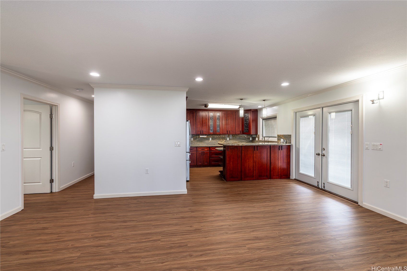 1118 Hala Drive Property Photo 3