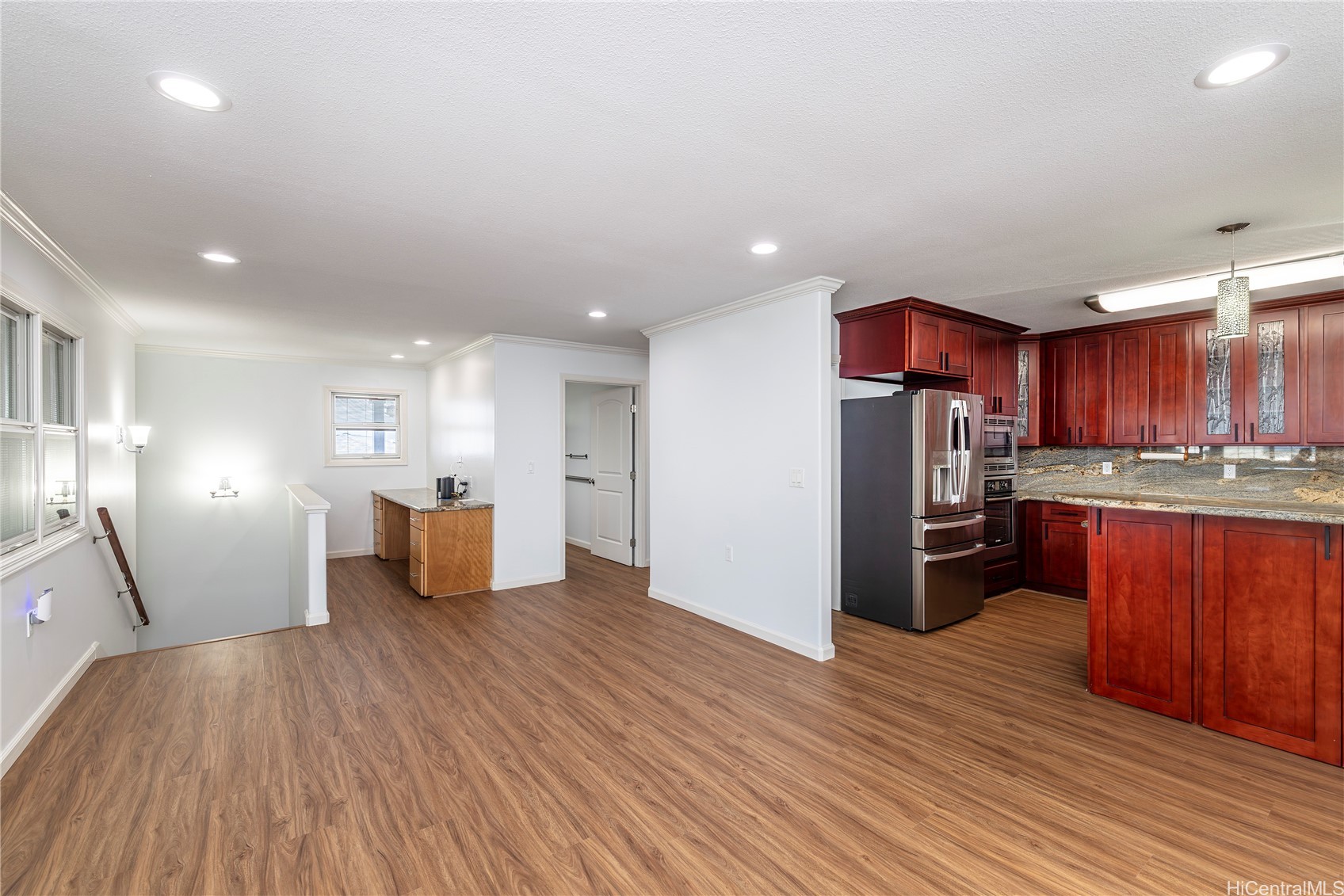 1118 Hala Drive Property Photo 4