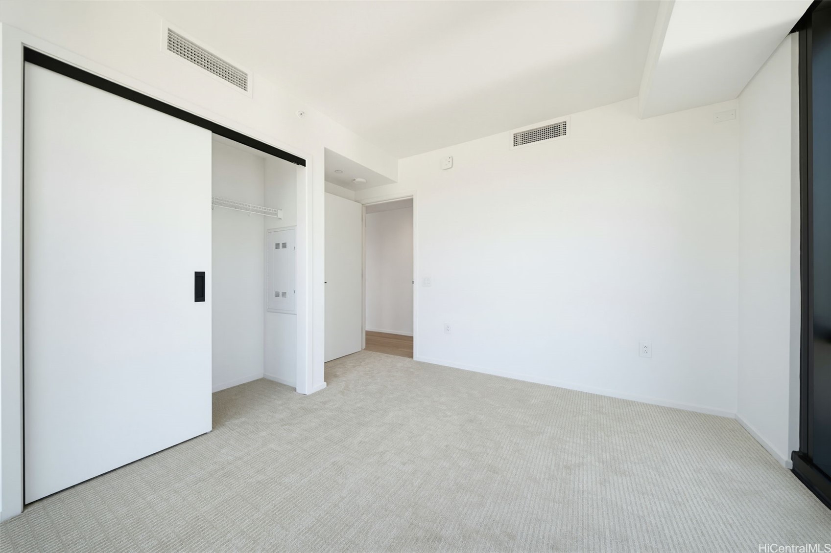 333 Ward Avenue 634 Property Photo 14