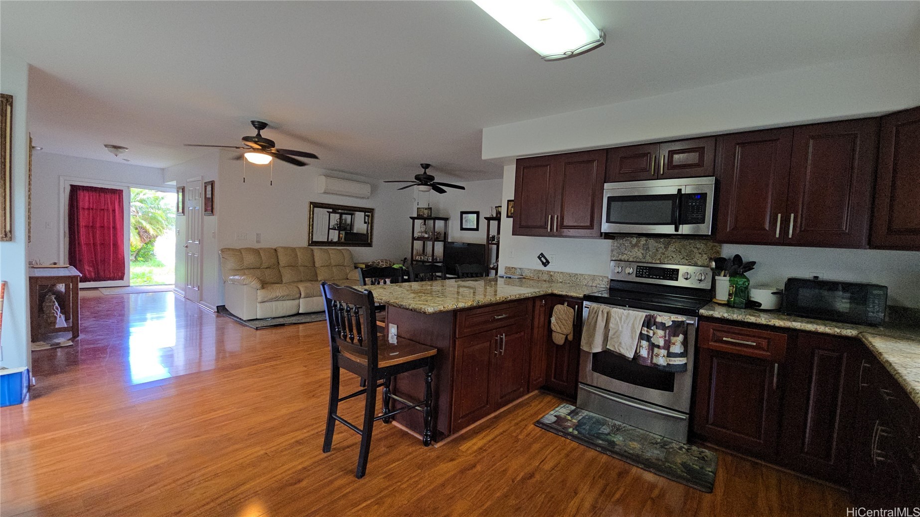 84-737 Manuku Street Property Photo 1