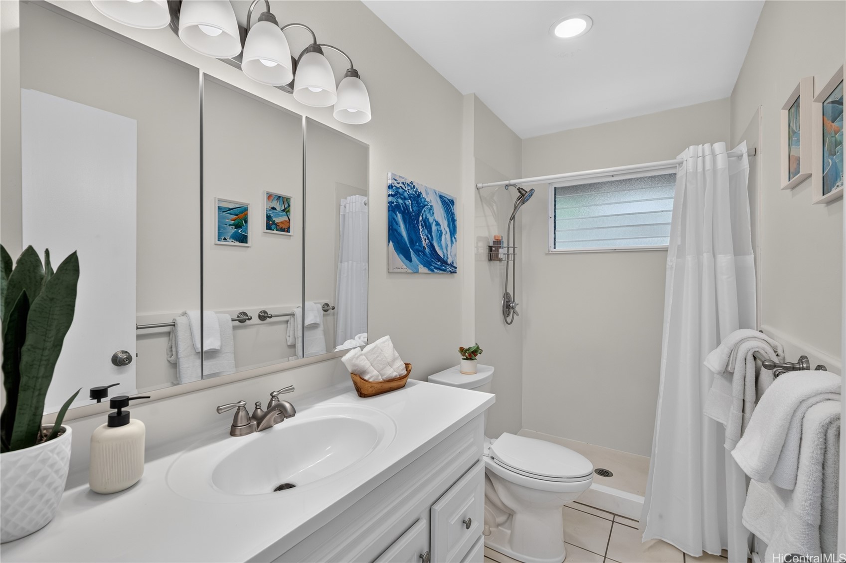 633 Keolu Drive Property Photo 12