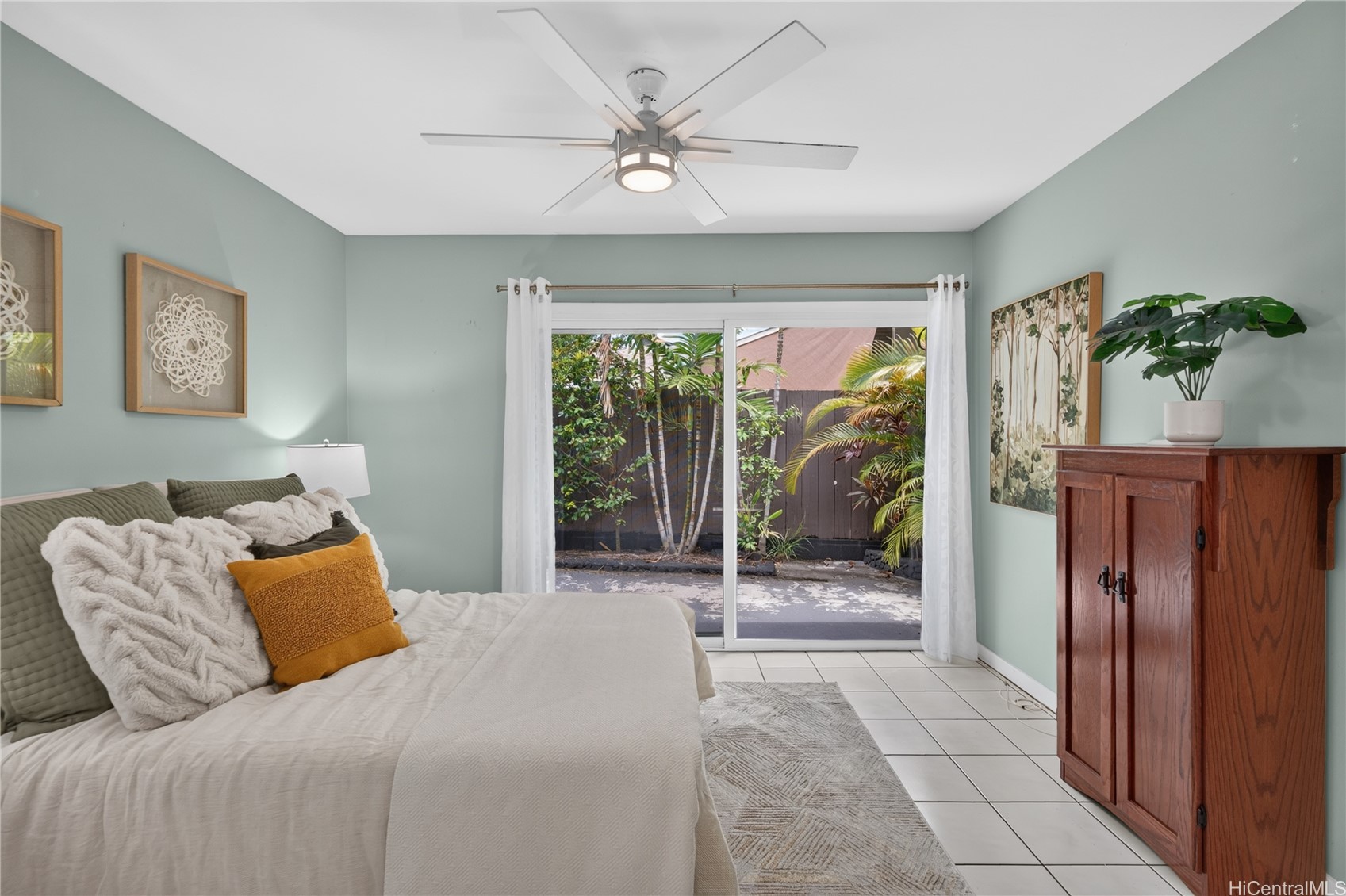 633 Keolu Drive Property Photo 13