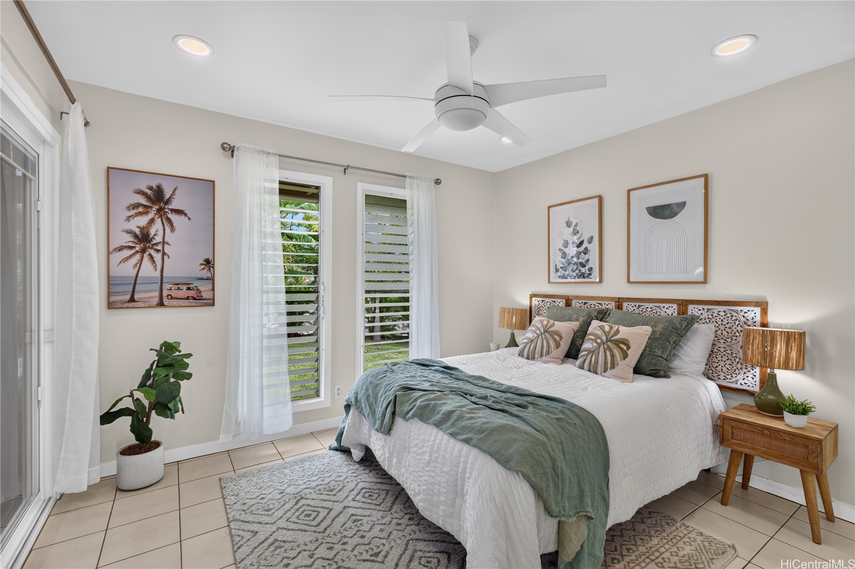 633 Keolu Drive Property Photo 16