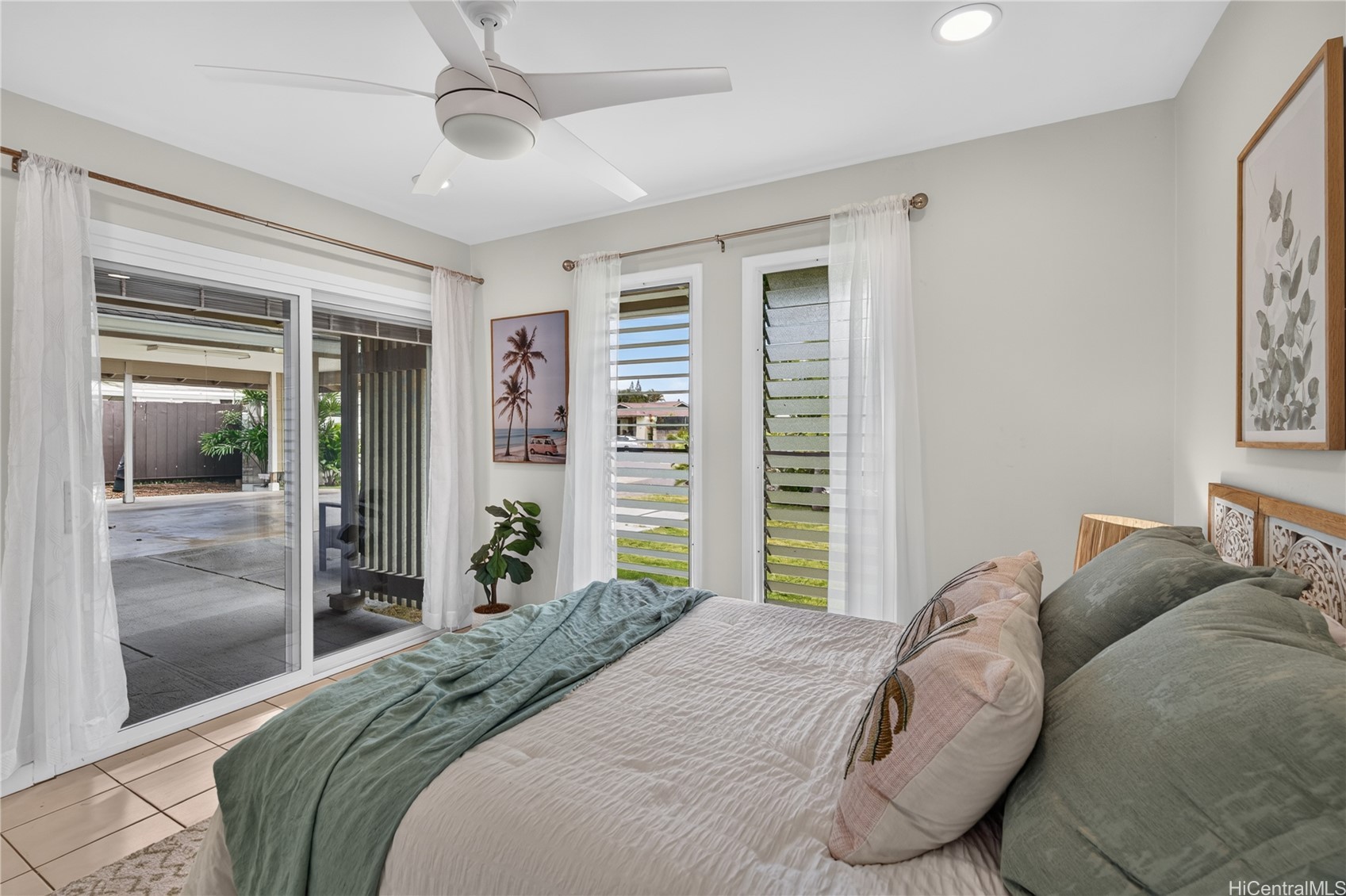 633 Keolu Drive Property Photo 17