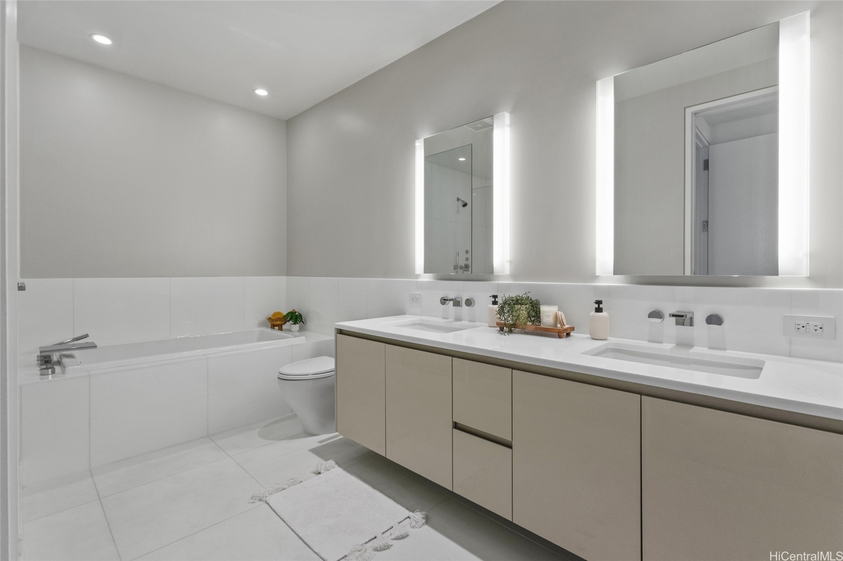 1118 Ala Moana Boulevard 2502 Property Photo 15