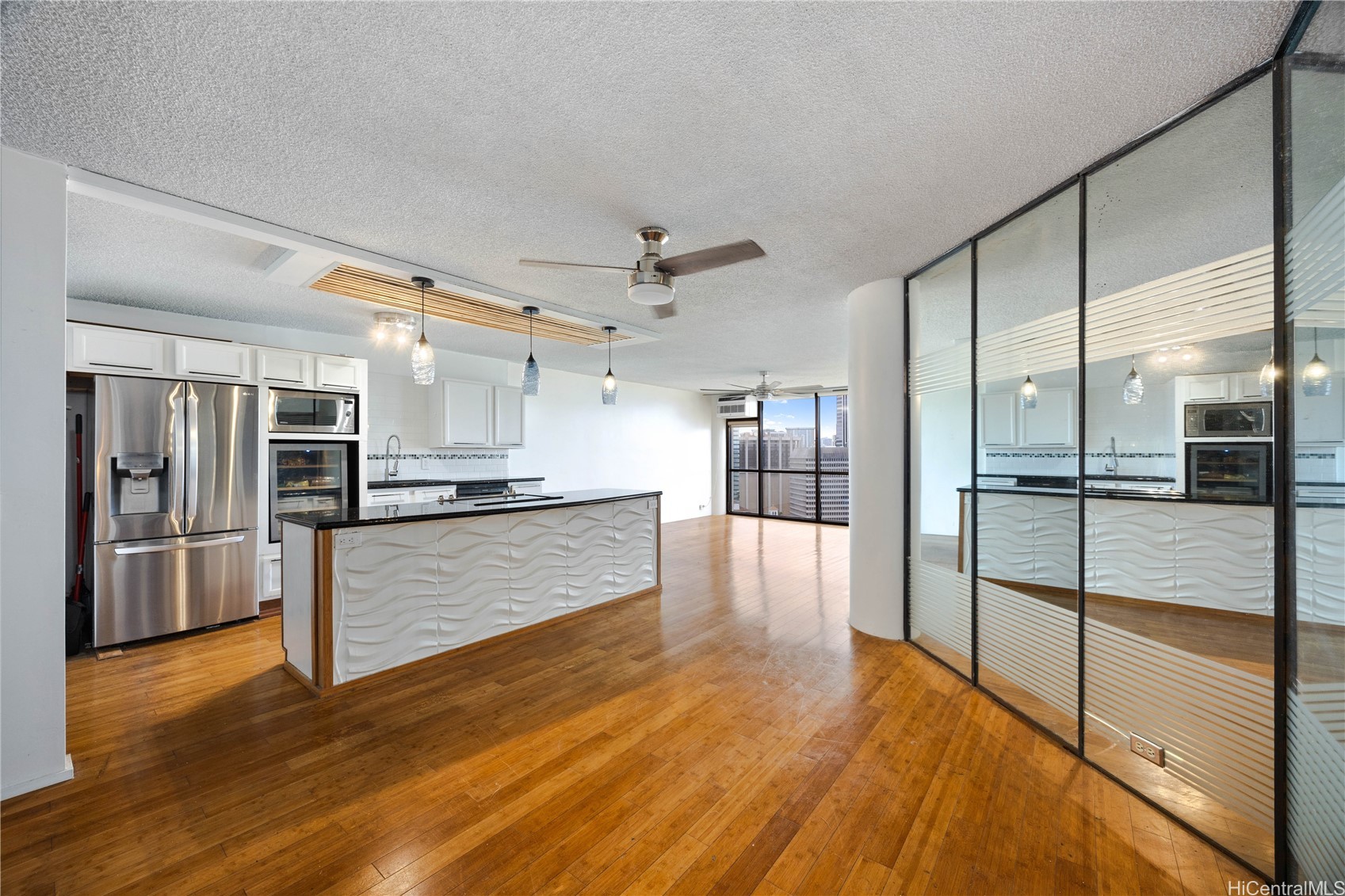 60 N Beretania Street 2201 Property Photo 1