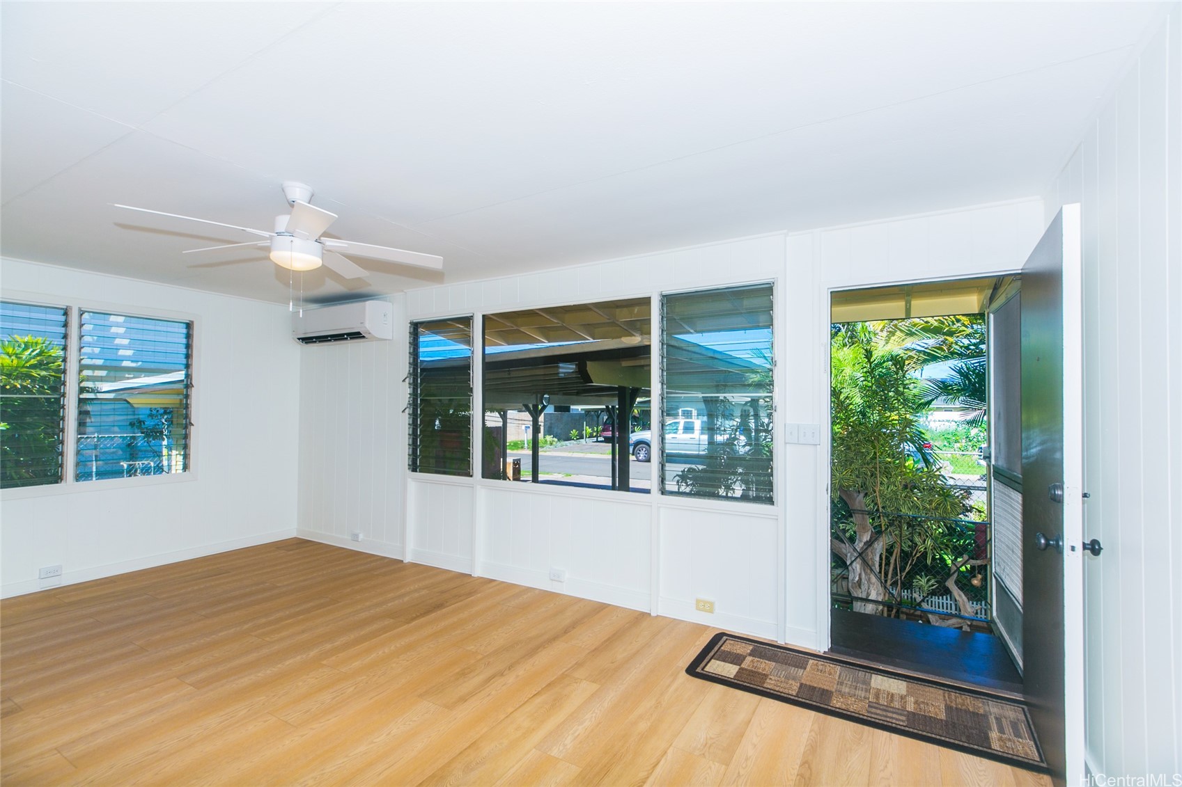 91-37 Amio Street Property Photo 4