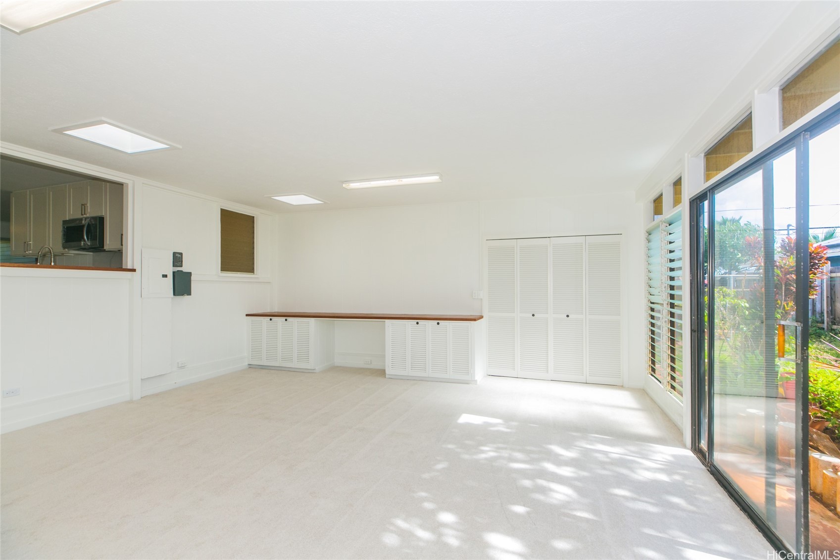 91-37 Amio Street Property Photo 8