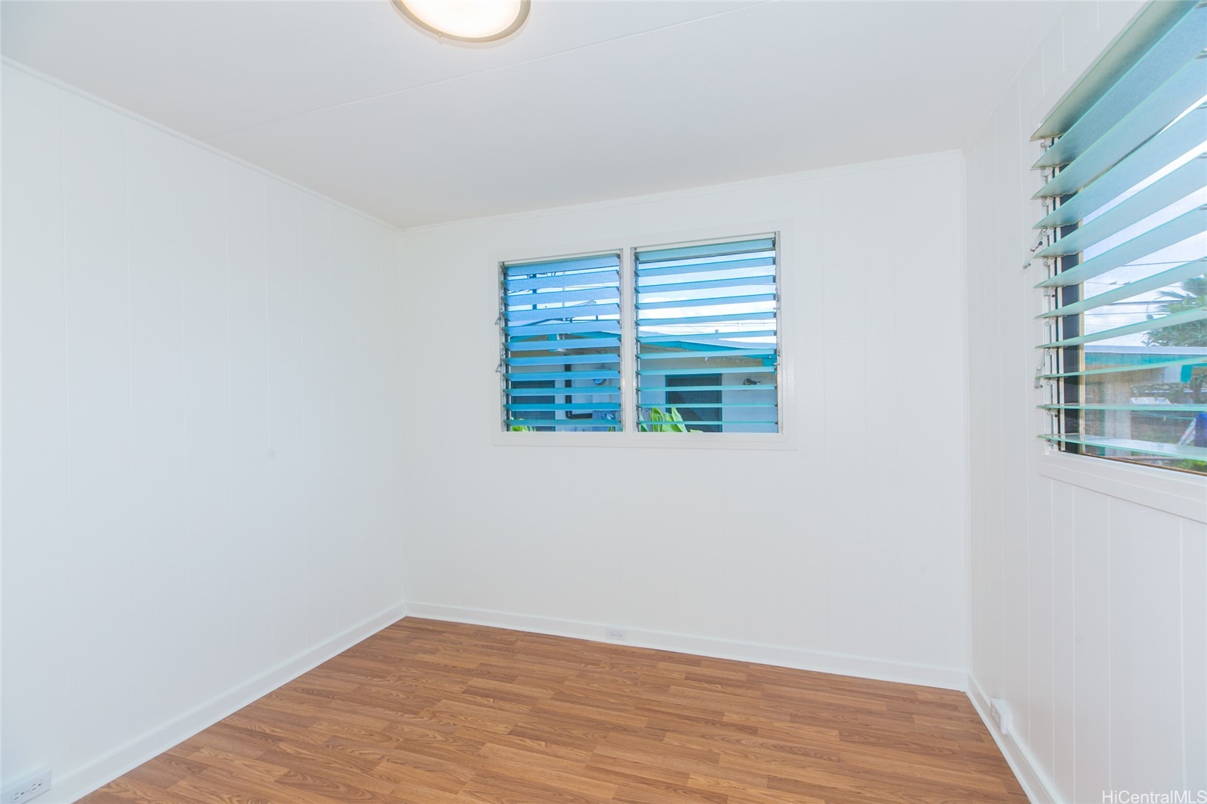 91-37 Amio Street Property Photo 18