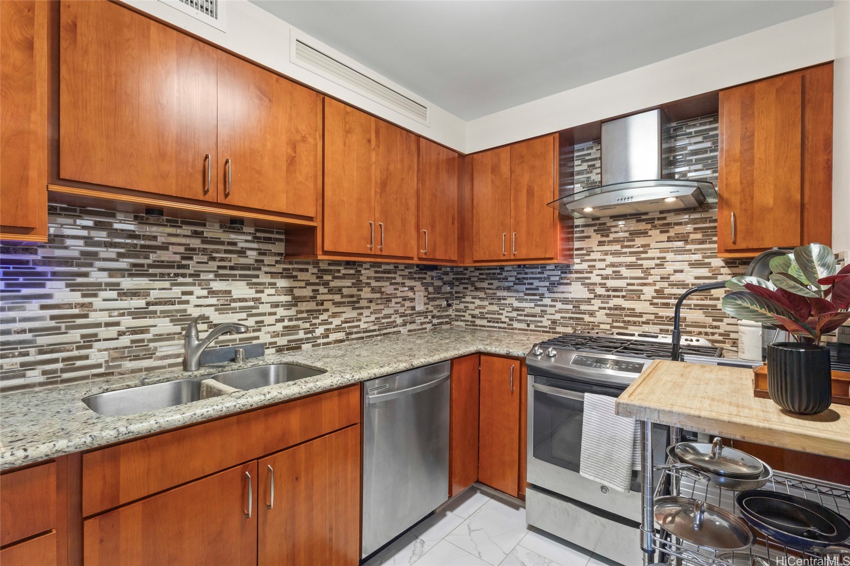 1600 Ala Moana Boulevard 2602 Property Photo 12