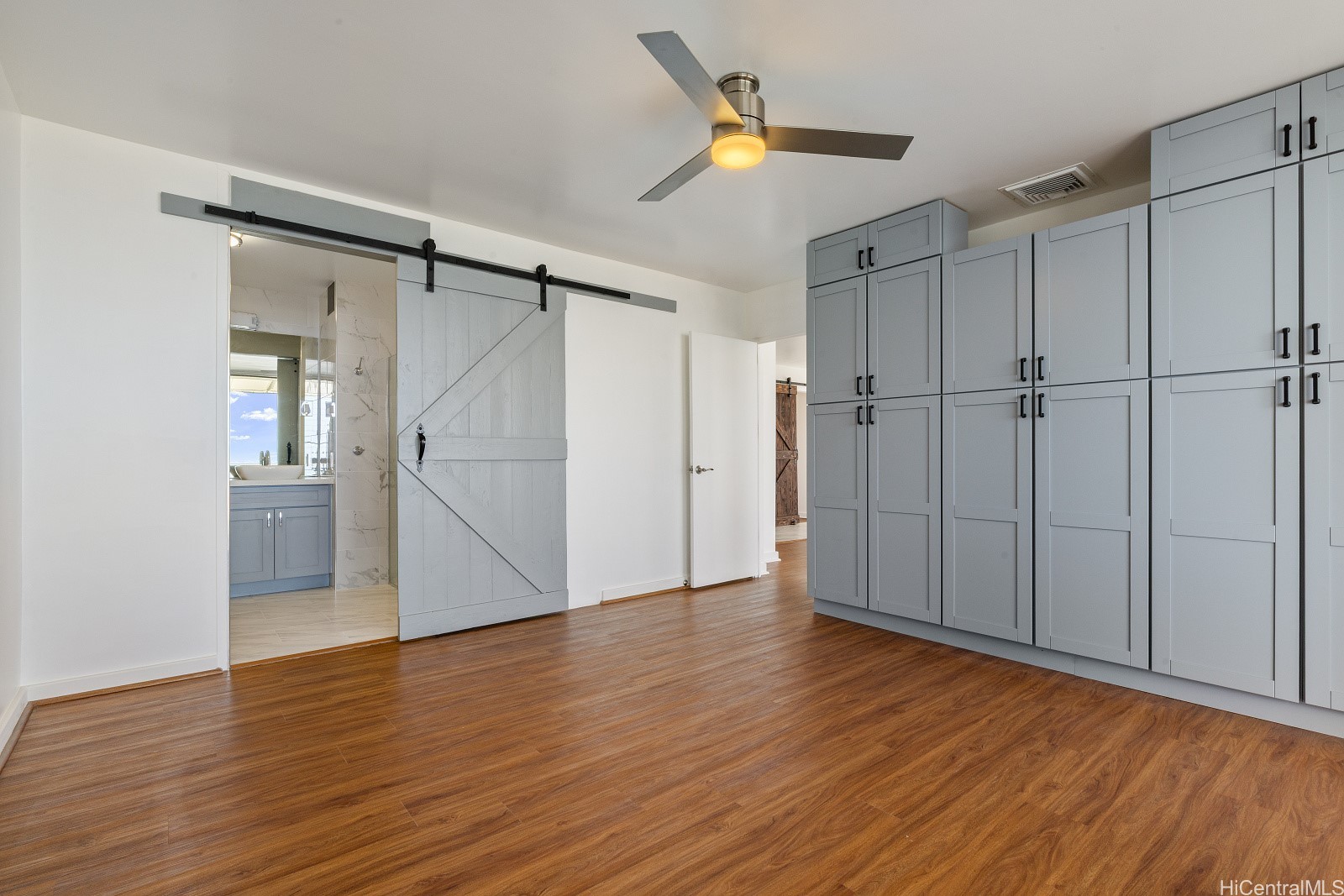 666 Prospect Street Ph B Property Photo 14