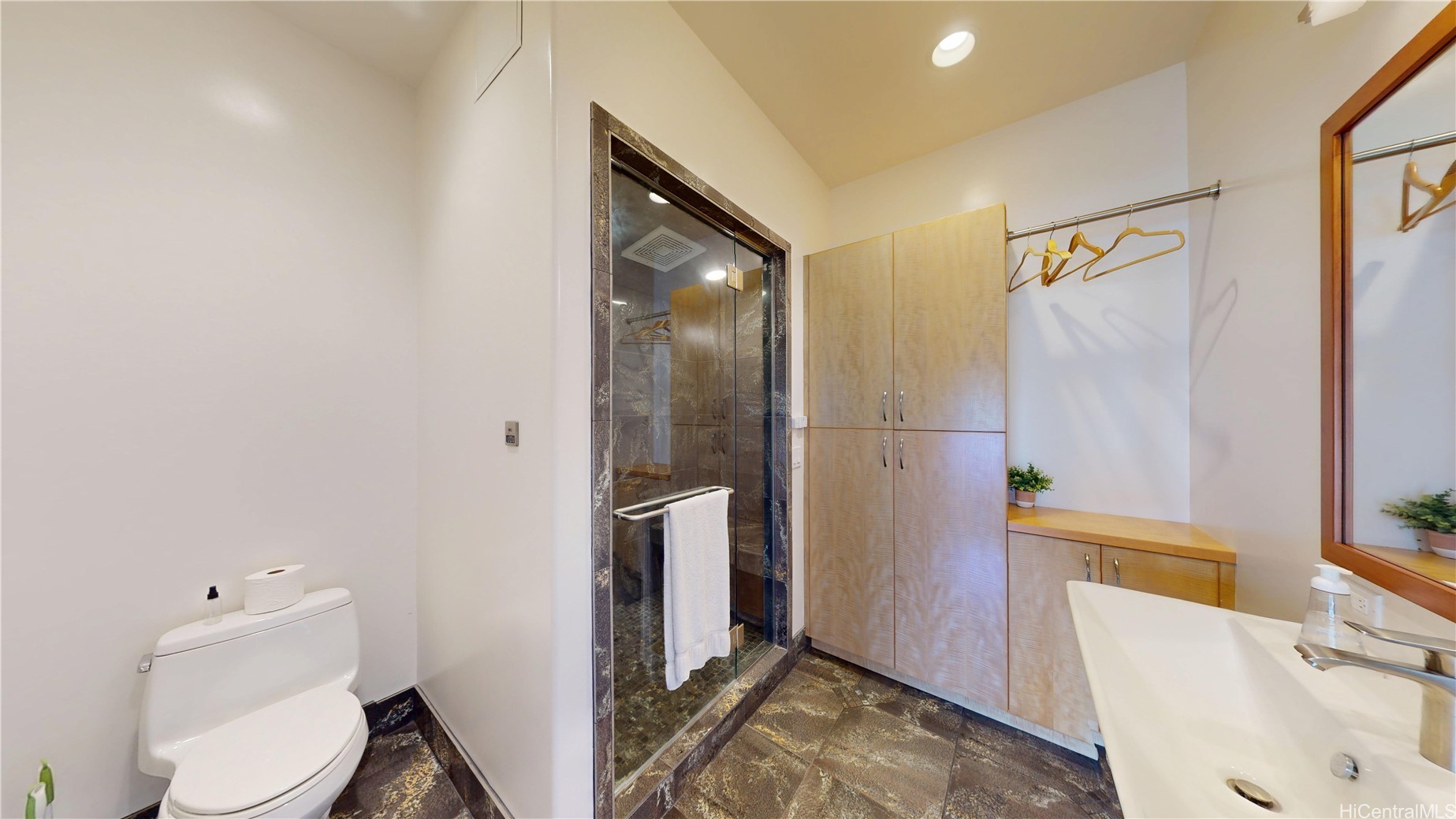 3113 Olu Street Property Photo 5