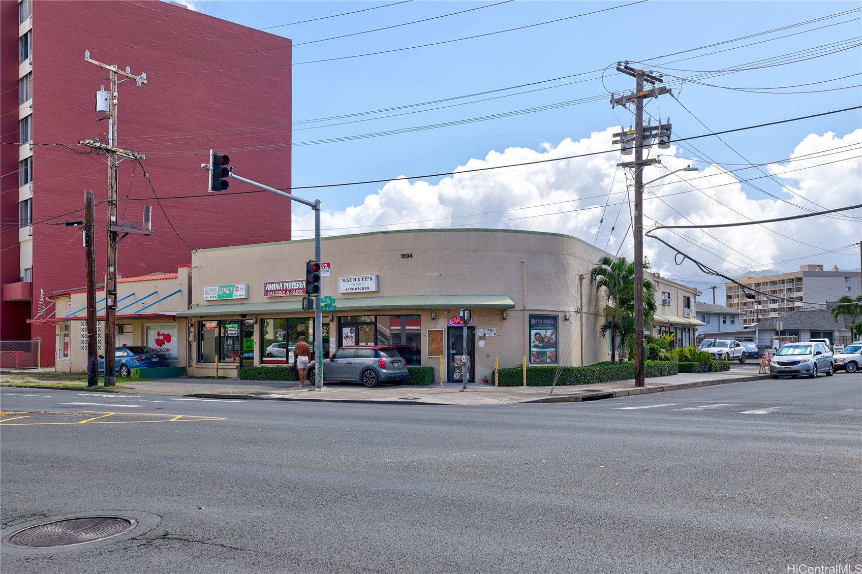 1694 Kalakaua Avenue Property Photo 6