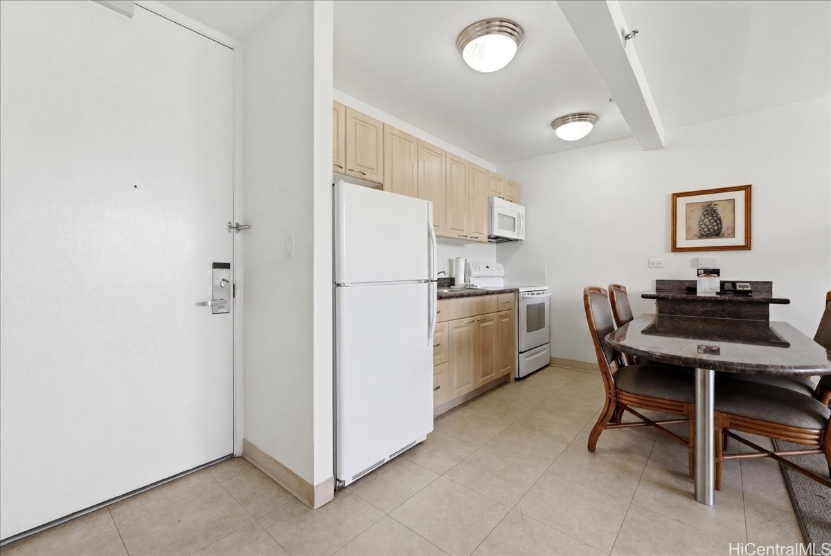 229 Paoakalani Avenue 3103 Property Photo 6