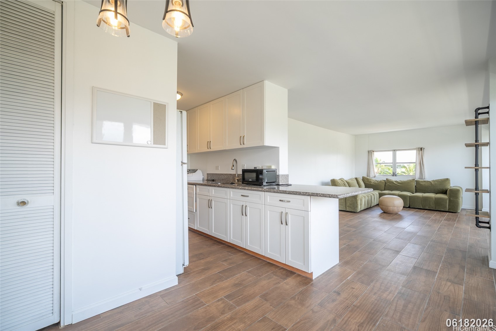 2085 Ala Wai Boulevard B64 Property Photo 4