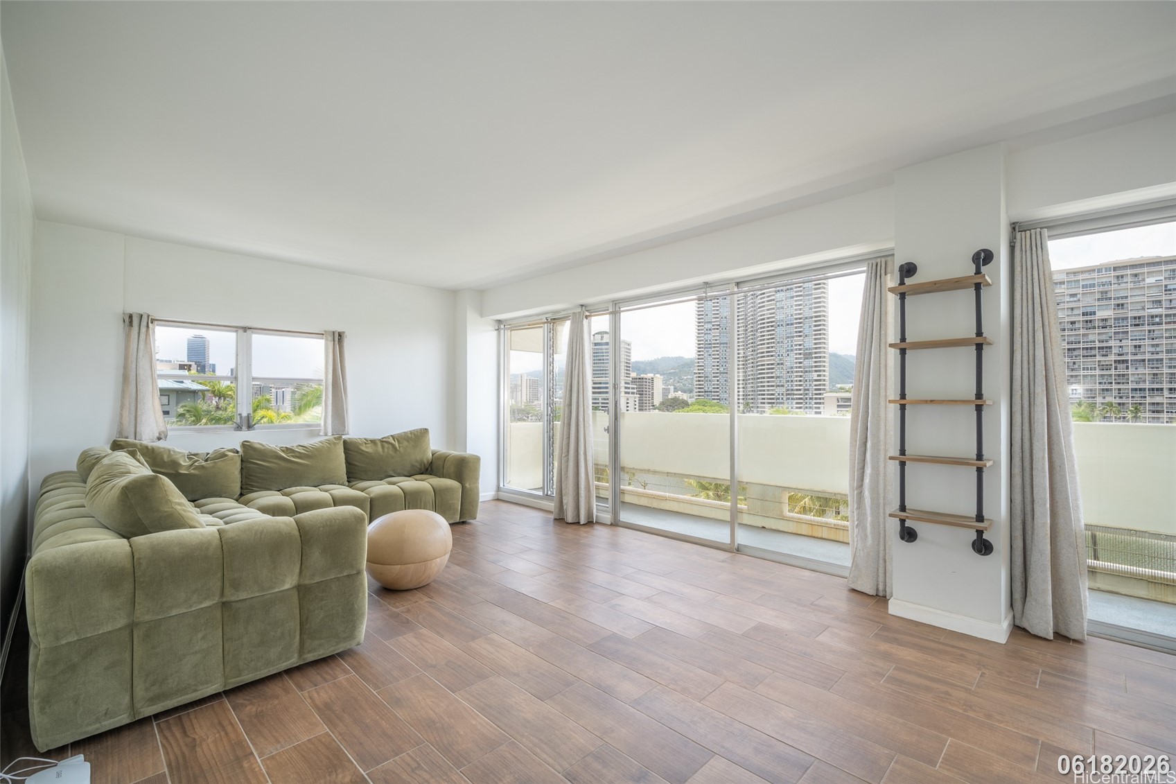 2085 Ala Wai Boulevard B64 Property Photo 5