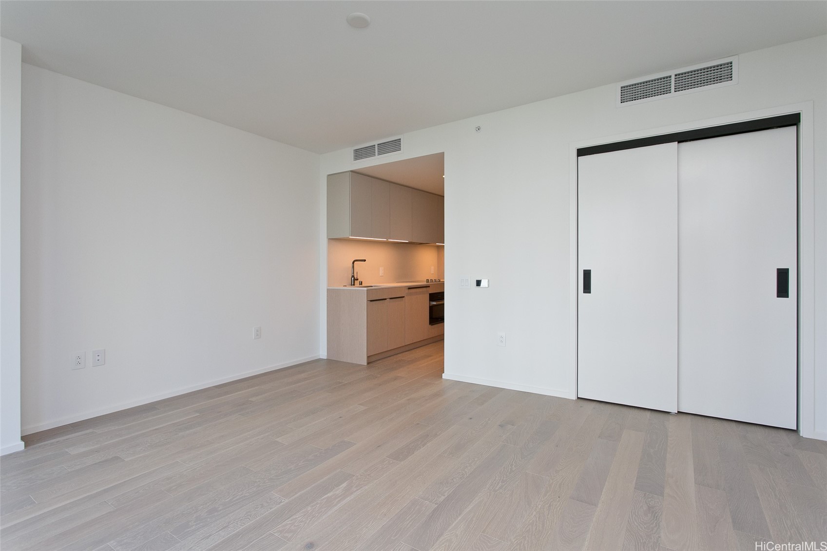 333 Ward Avenue 430 Property Photo 4